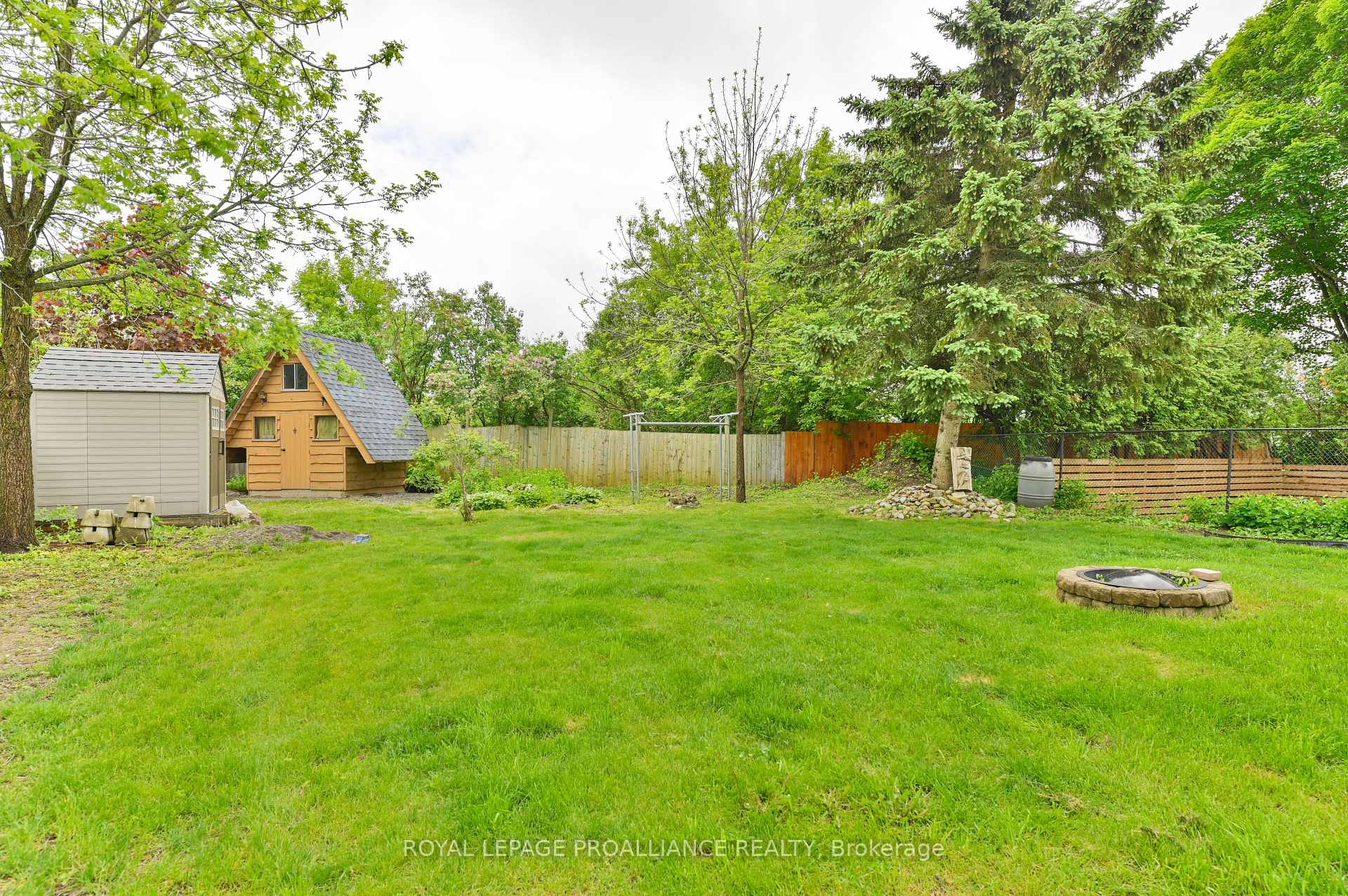 Photo 26 of 22 Wickens Street, Quinte West, Sidney Ward — HOMEH
