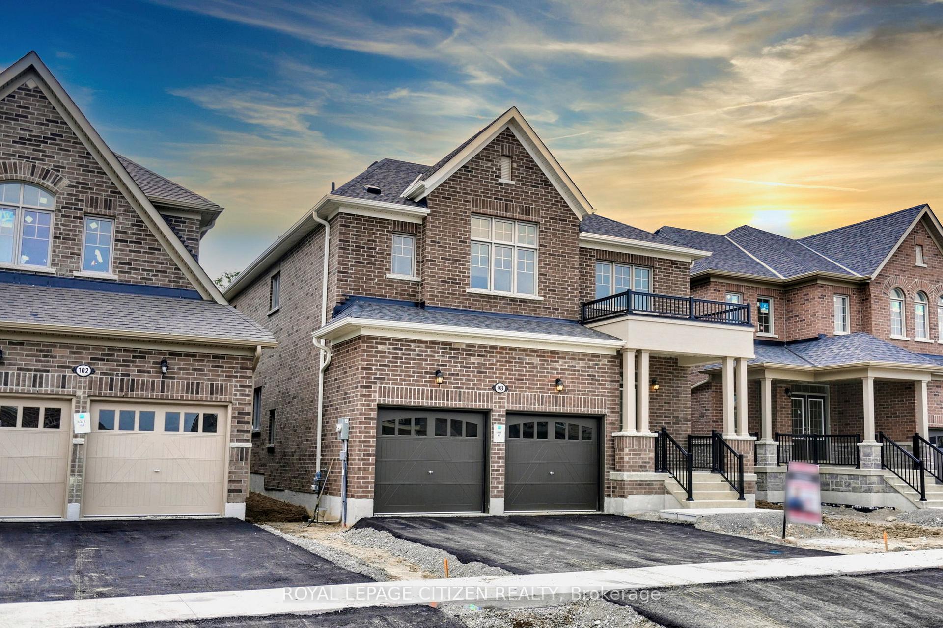 Front of 98 North Garden Boulevard W