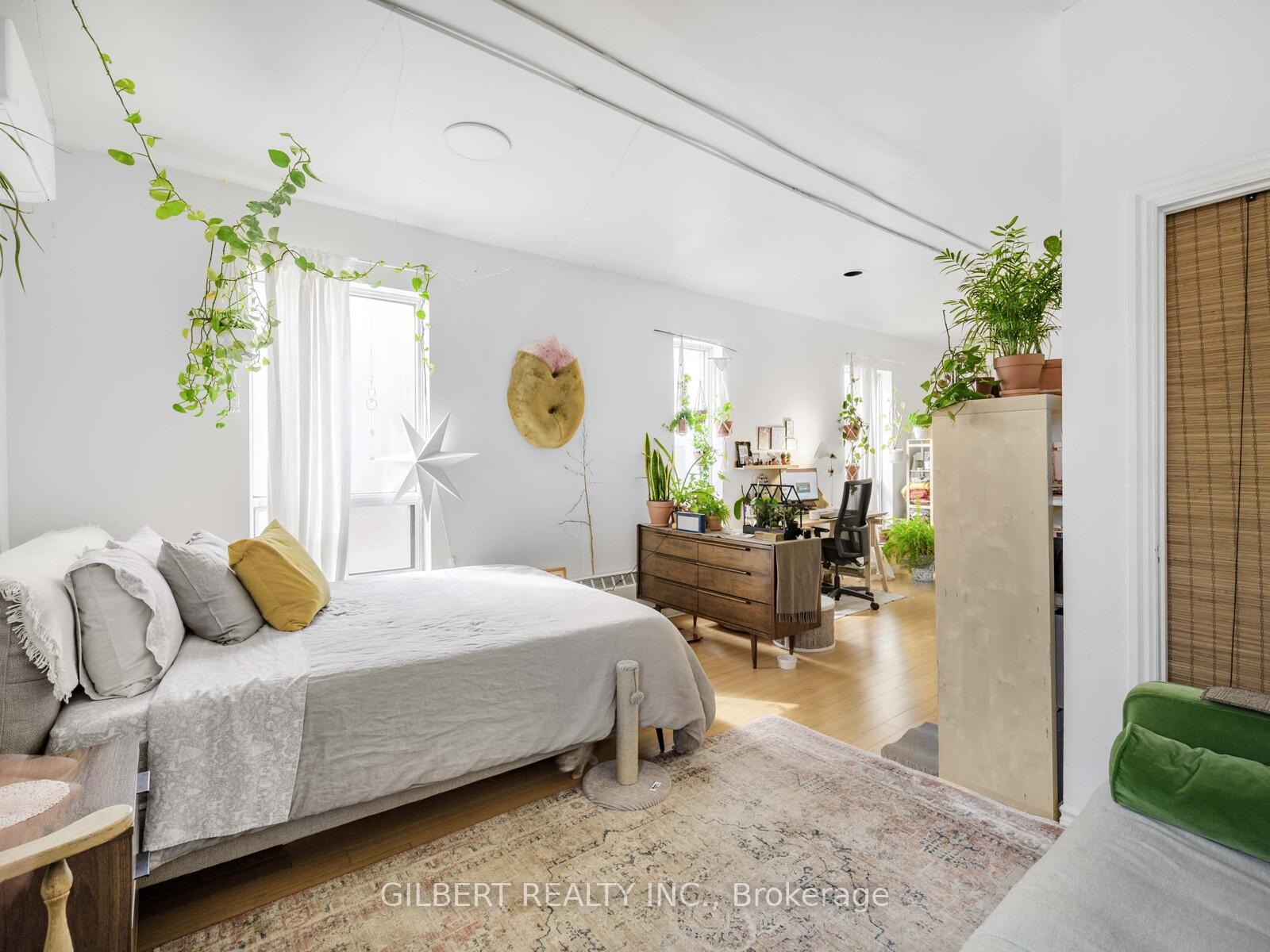 Photo 12 of 115 gladstone Avenue, Toronto, Little Portugal — HOMEH
