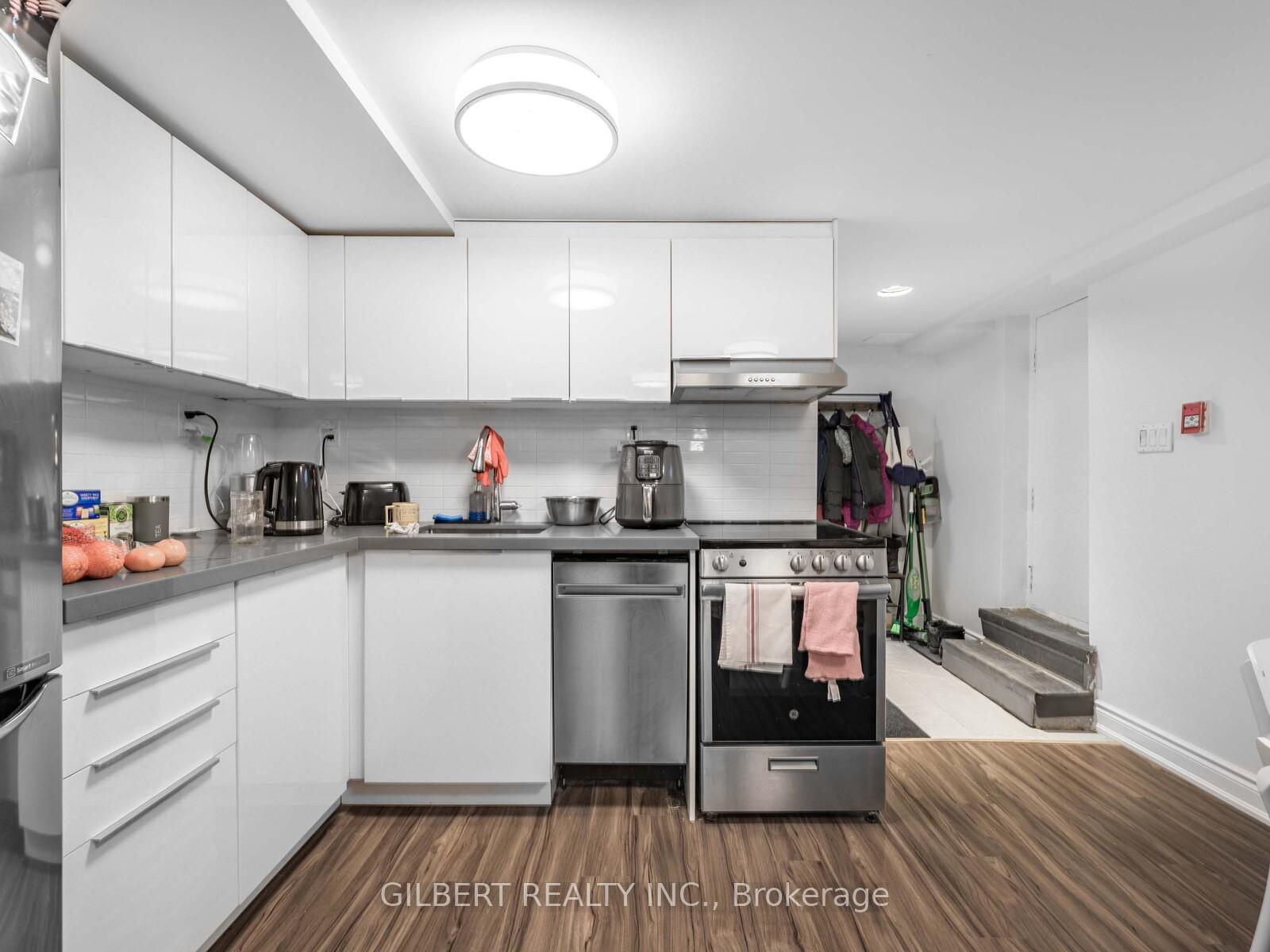 Photo 10 of 115 gladstone Avenue, Toronto, Little Portugal — HOMEH