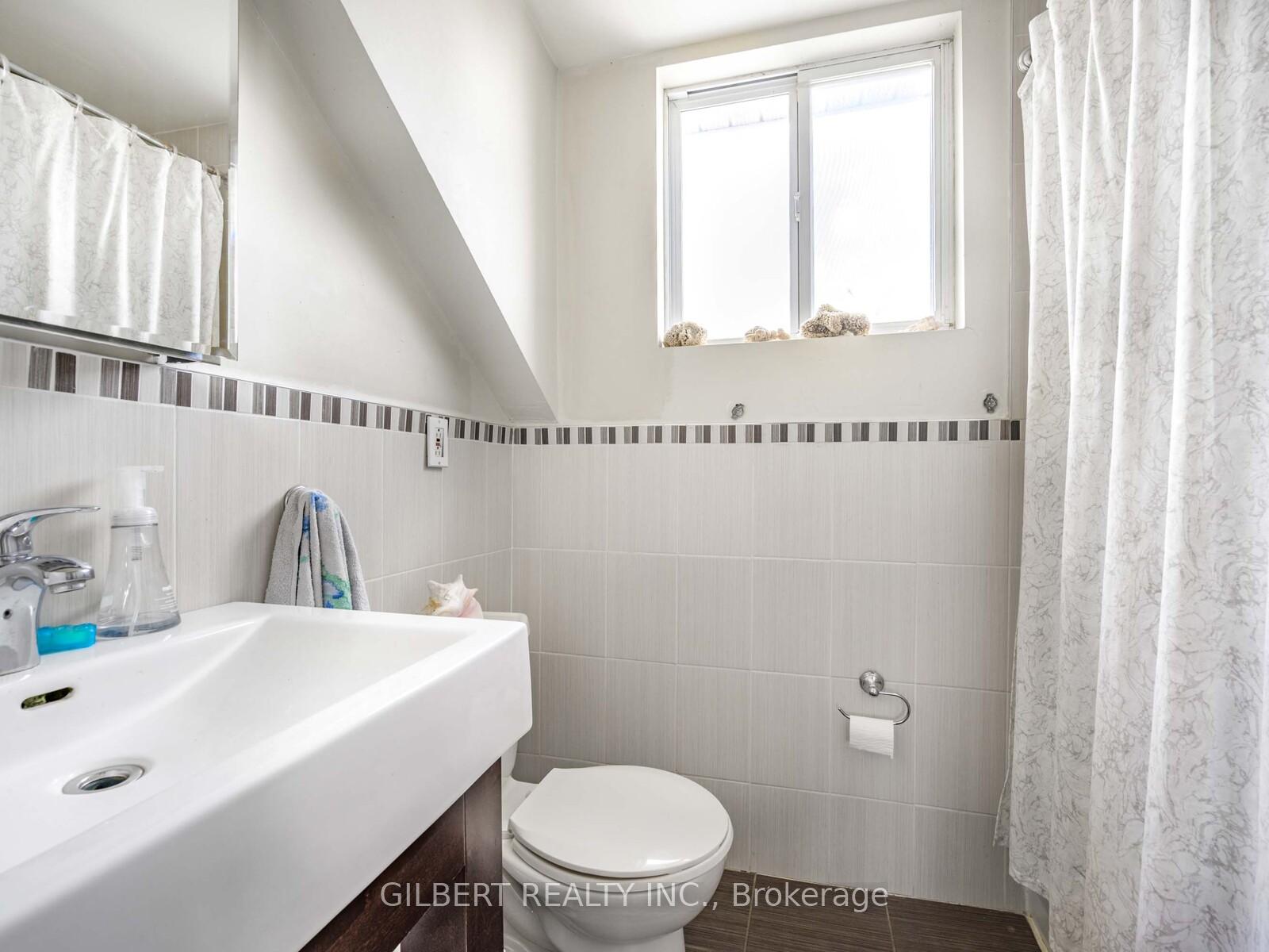 Photo 18 of 115 gladstone Avenue, Toronto, Little Portugal — HOMEH