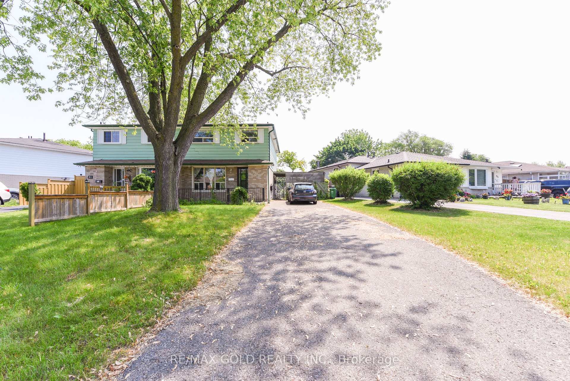 Front of 29 Glenmore Crescent