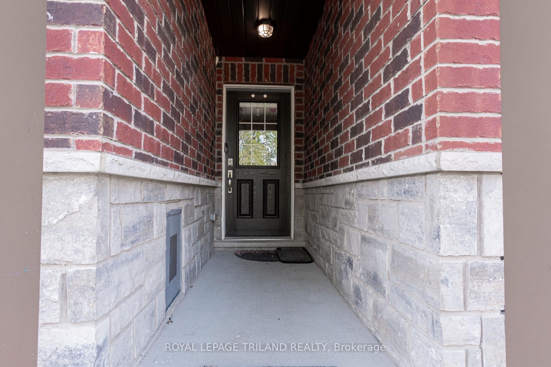 Photo 7 of 7759 Shaw Street, Niagara Falls, Drummond Industrial Park — HOMEH