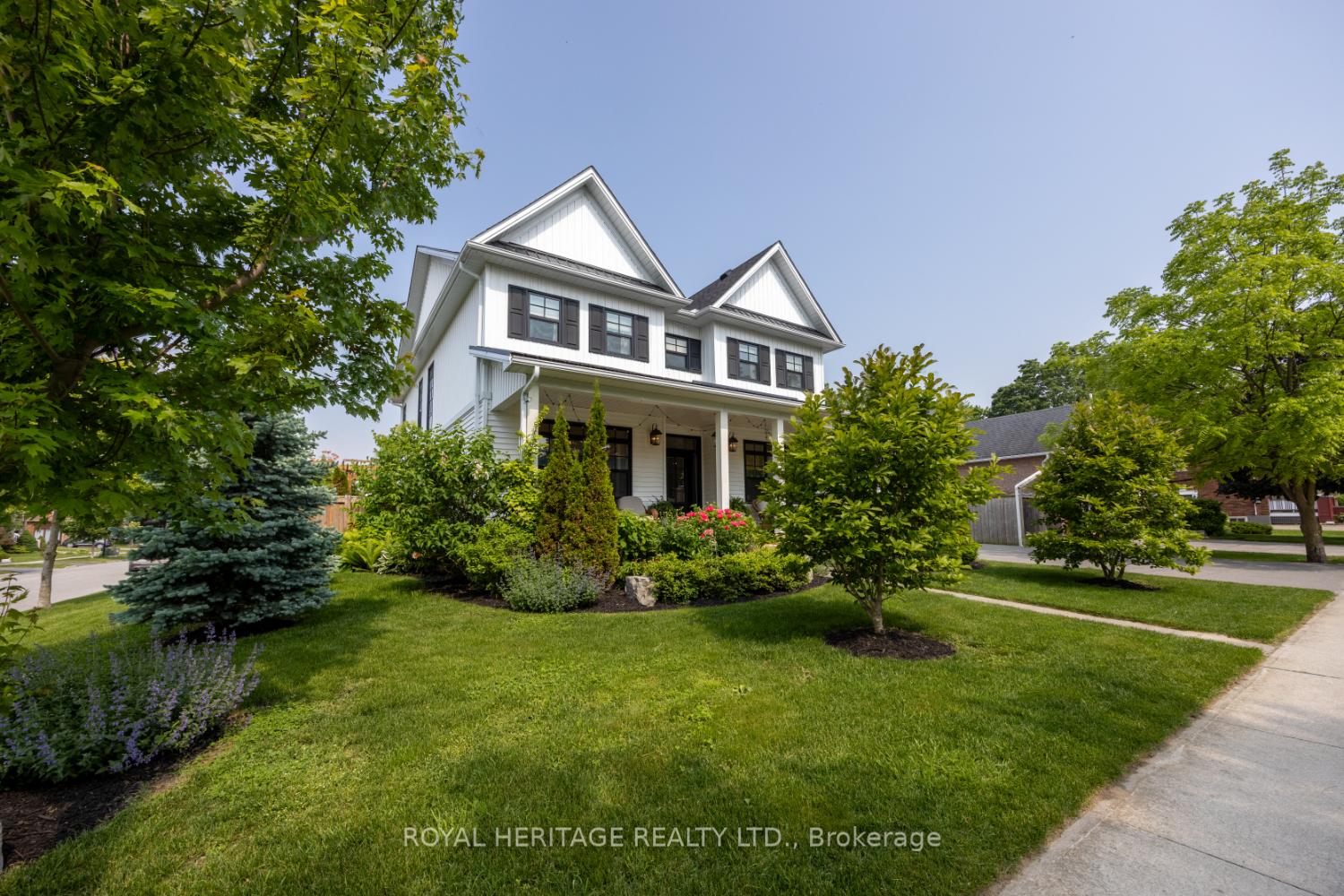 Photo 2 of 99 Second Avenue, Uxbridge — HOMEH