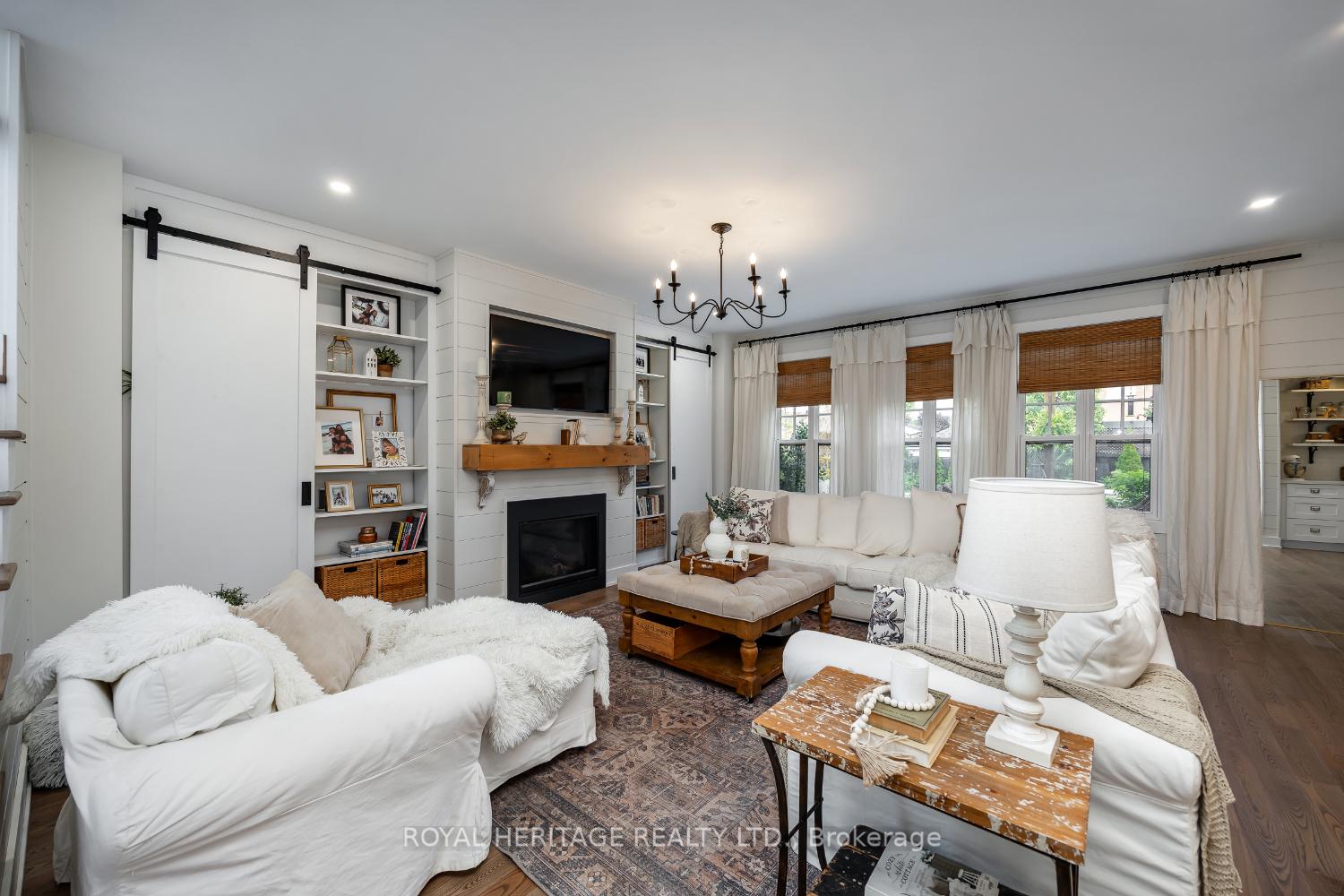 Photo 10 of 99 Second Avenue, Uxbridge — HOMEH