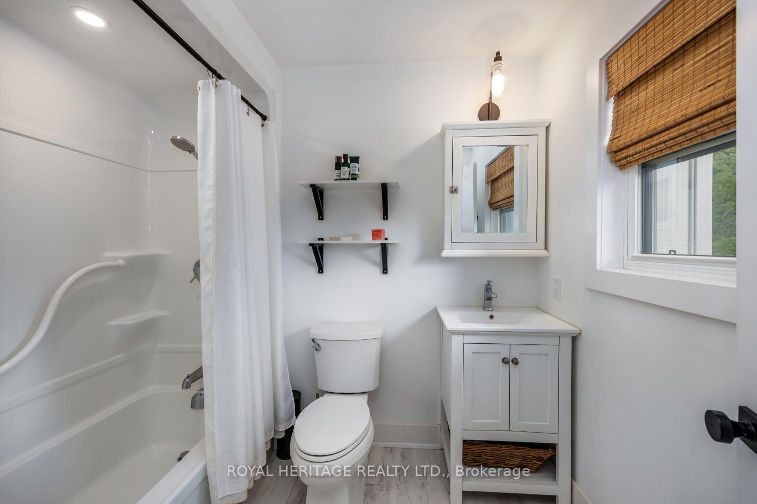 Photo 26 of 99 Second Avenue, Uxbridge — HOMEH