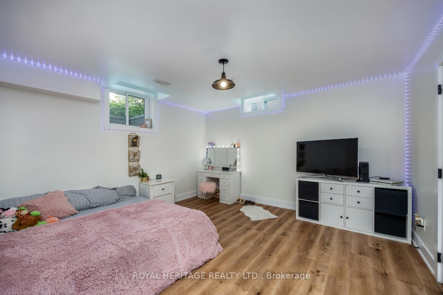 Photo 27 of 99 Second Avenue, Uxbridge — HOMEH