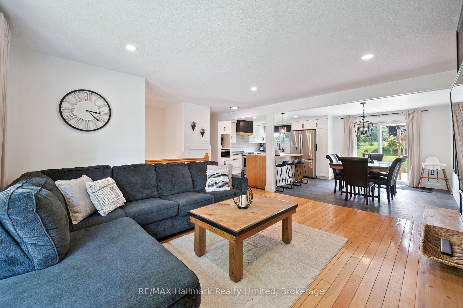 Photo 3 of 339 Imperial Road S, Guelph, Willow West/Sugarbush/West Acres — HOMEH