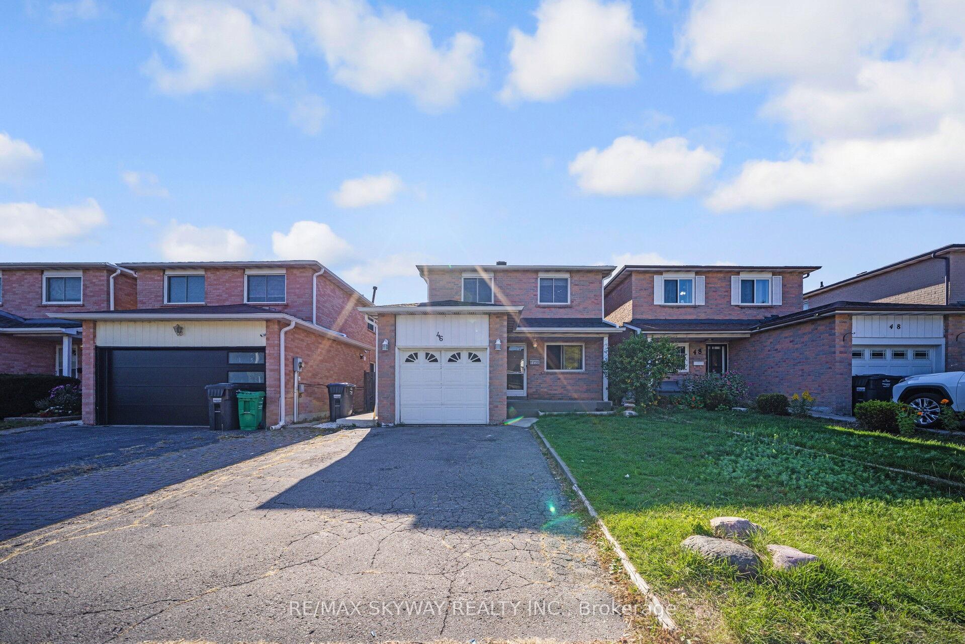 Photo 3 of 46 Royal Palm Drive, Brampton, Heart Lake East — HOMEH