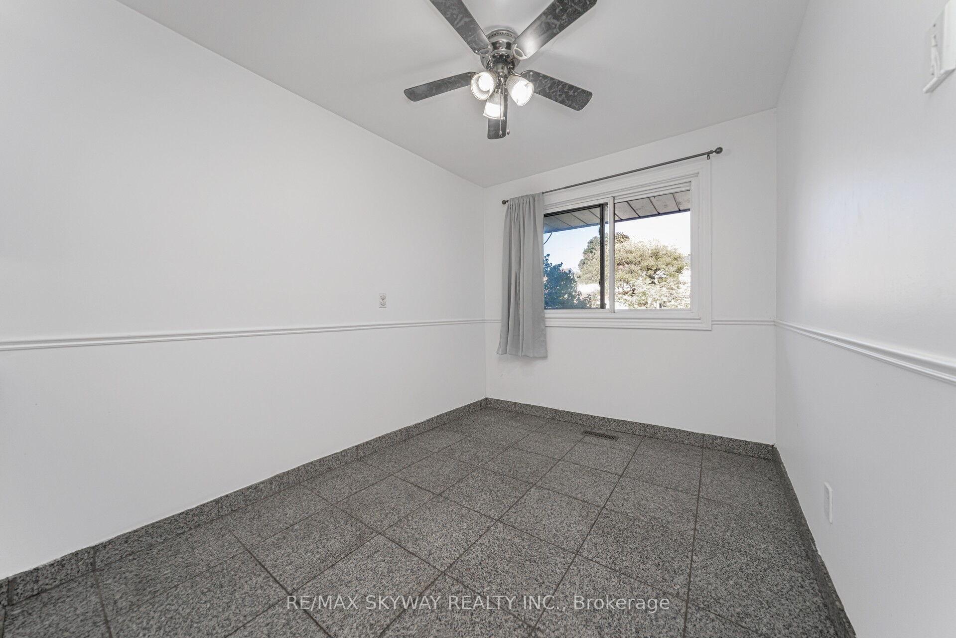 Photo 15 of 46 Royal Palm Drive, Brampton, Heart Lake East — HOMEH