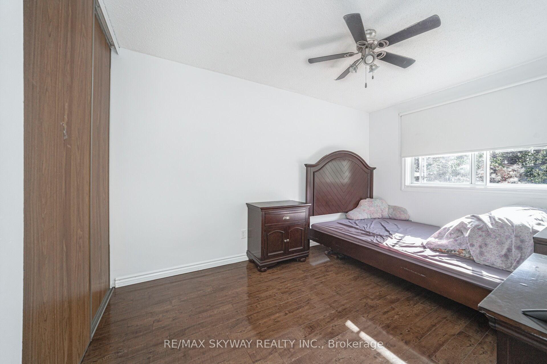 Photo 25 of 46 Royal Palm Drive, Brampton, Heart Lake East — HOMEH