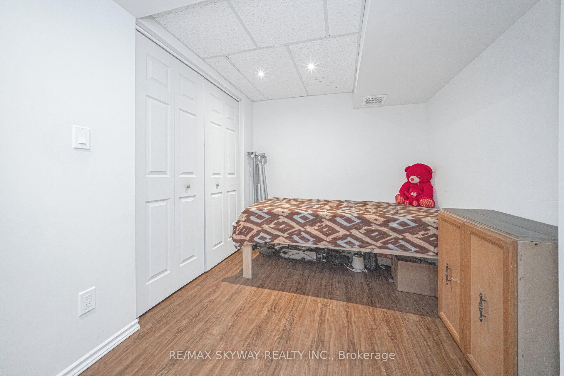 Photo 35 of 46 Royal Palm Drive, Brampton, Heart Lake East — HOMEH
