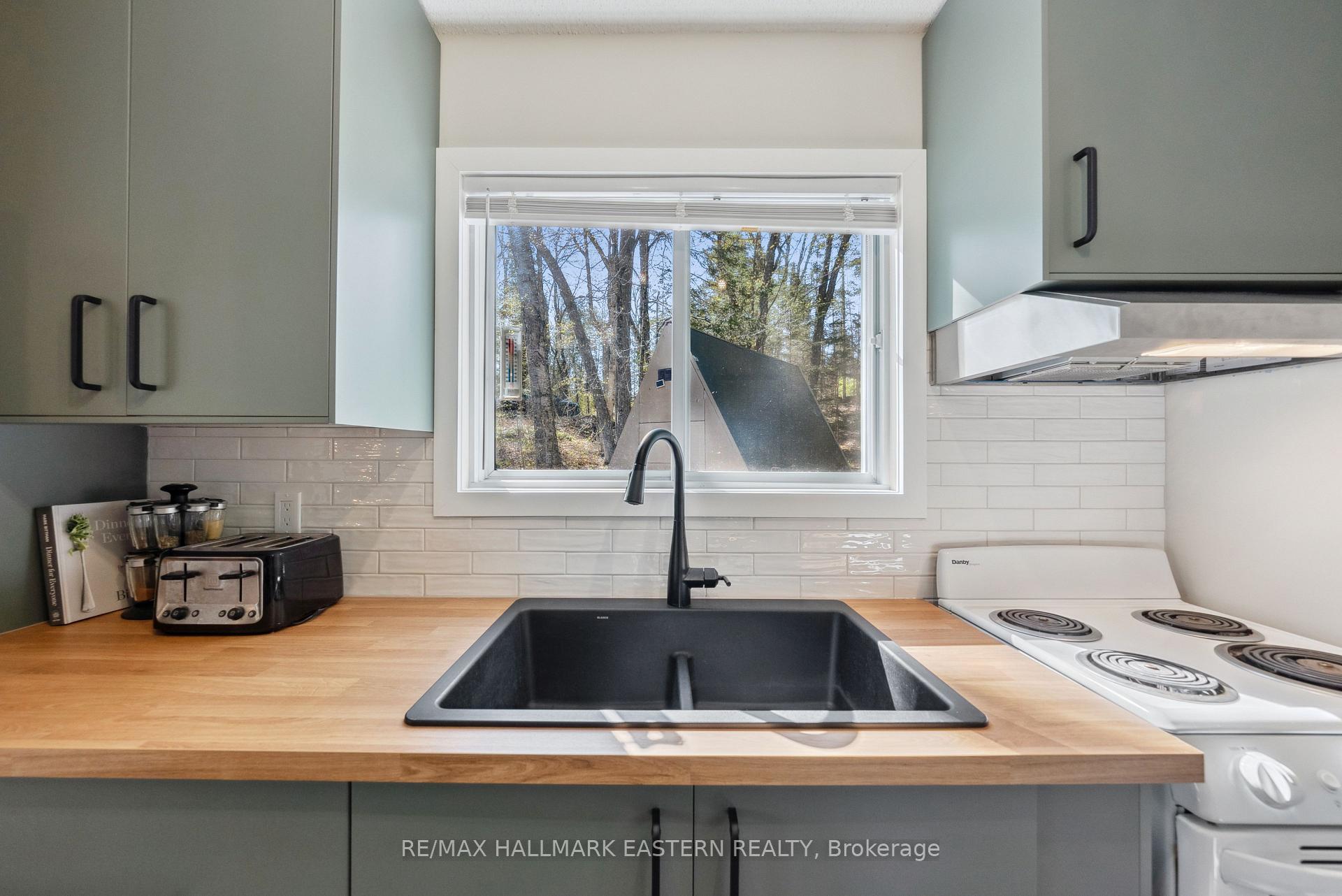 Photo 17 of 1025 Dickies Lane, Highlands East, Glamorgan — HOMEH