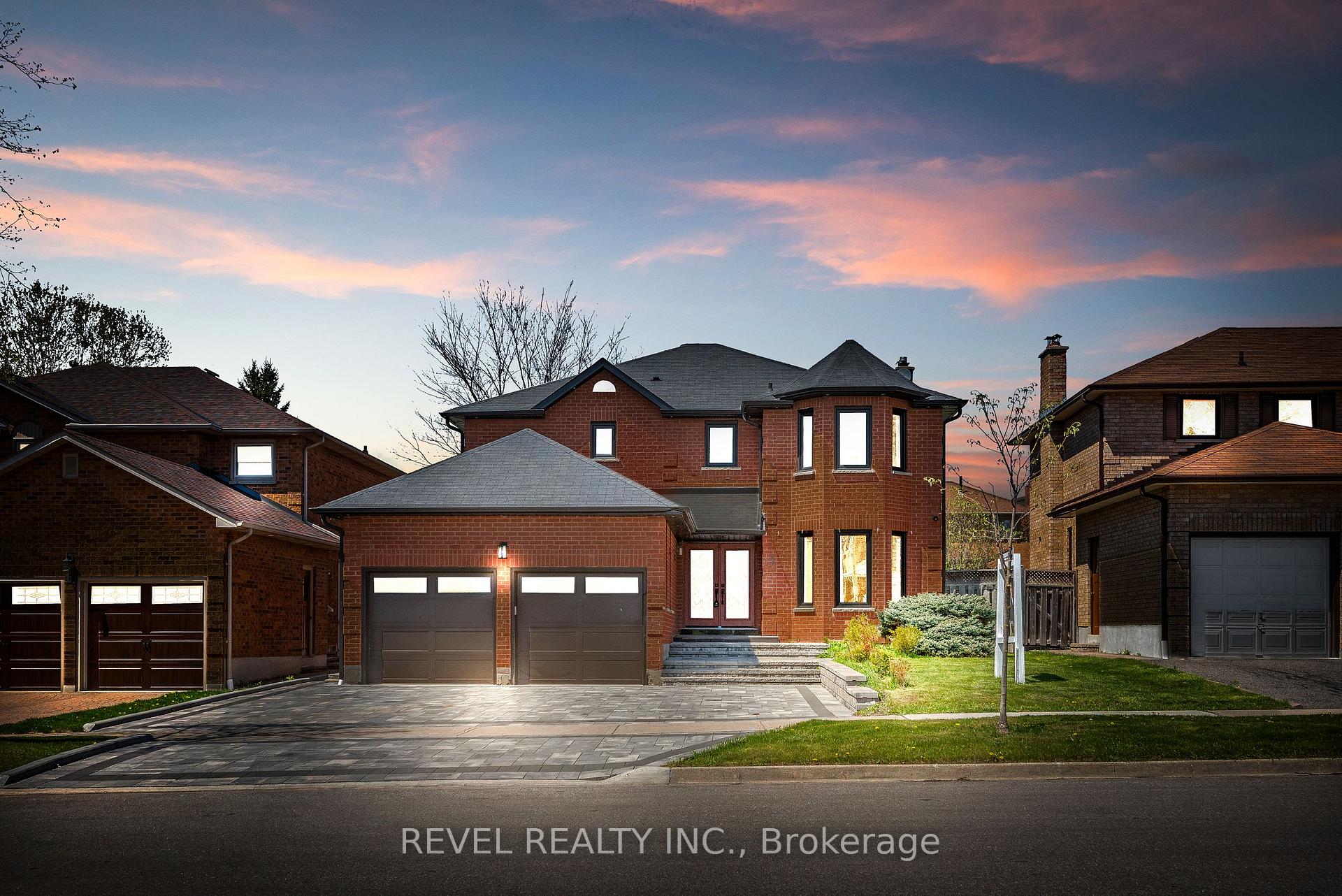 Photo 1 of 12 Glenayr Gate, Whitby, Blue Grass Meadows — HOMEH