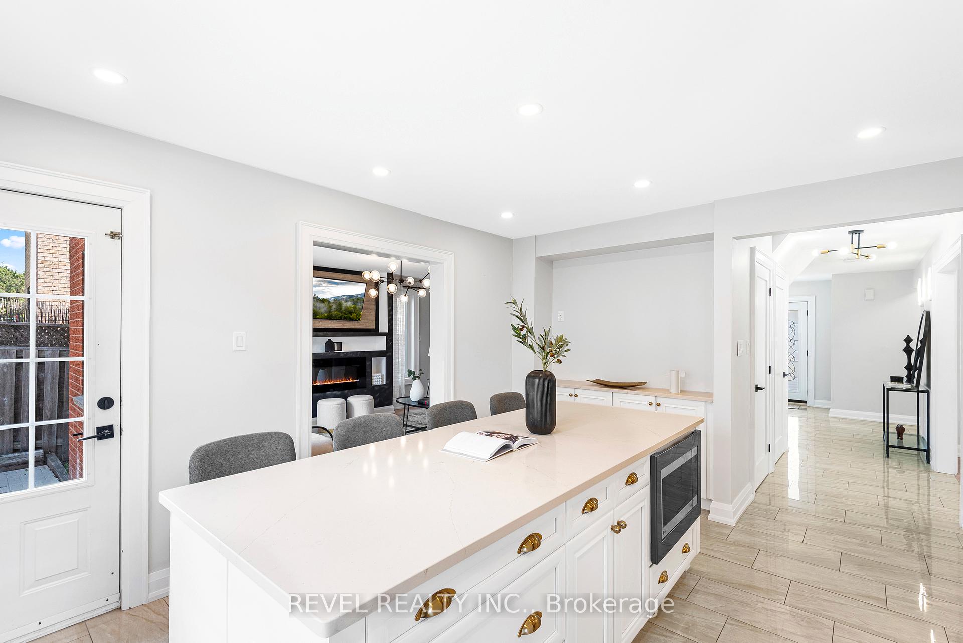 Photo 10 of 12 Glenayr Gate, Whitby, Blue Grass Meadows — HOMEH