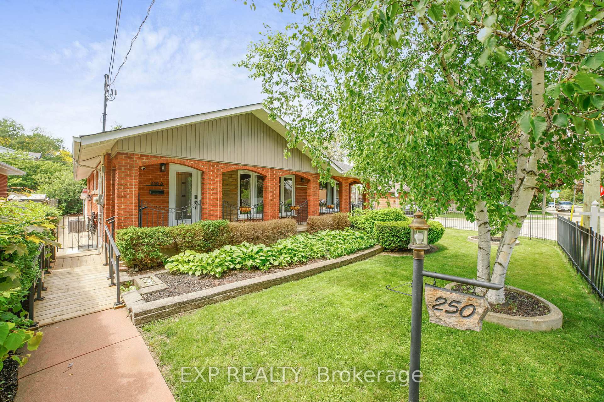 Photo 1 of 250 West 31st Street, Hamilton, Westcliffe — HOMEH