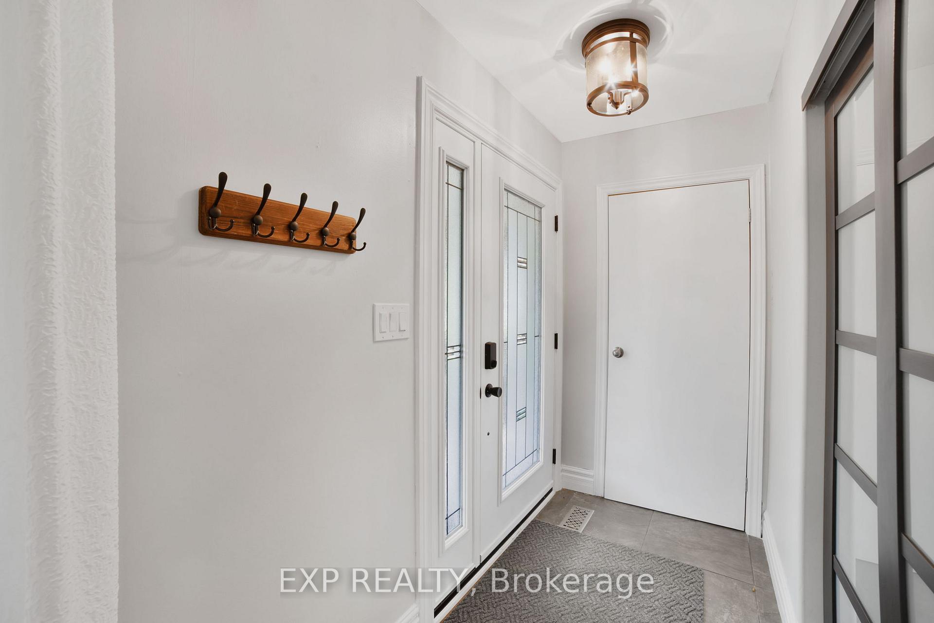Photo 6 of 250 West 31st Street, Hamilton, Westcliffe — HOMEH