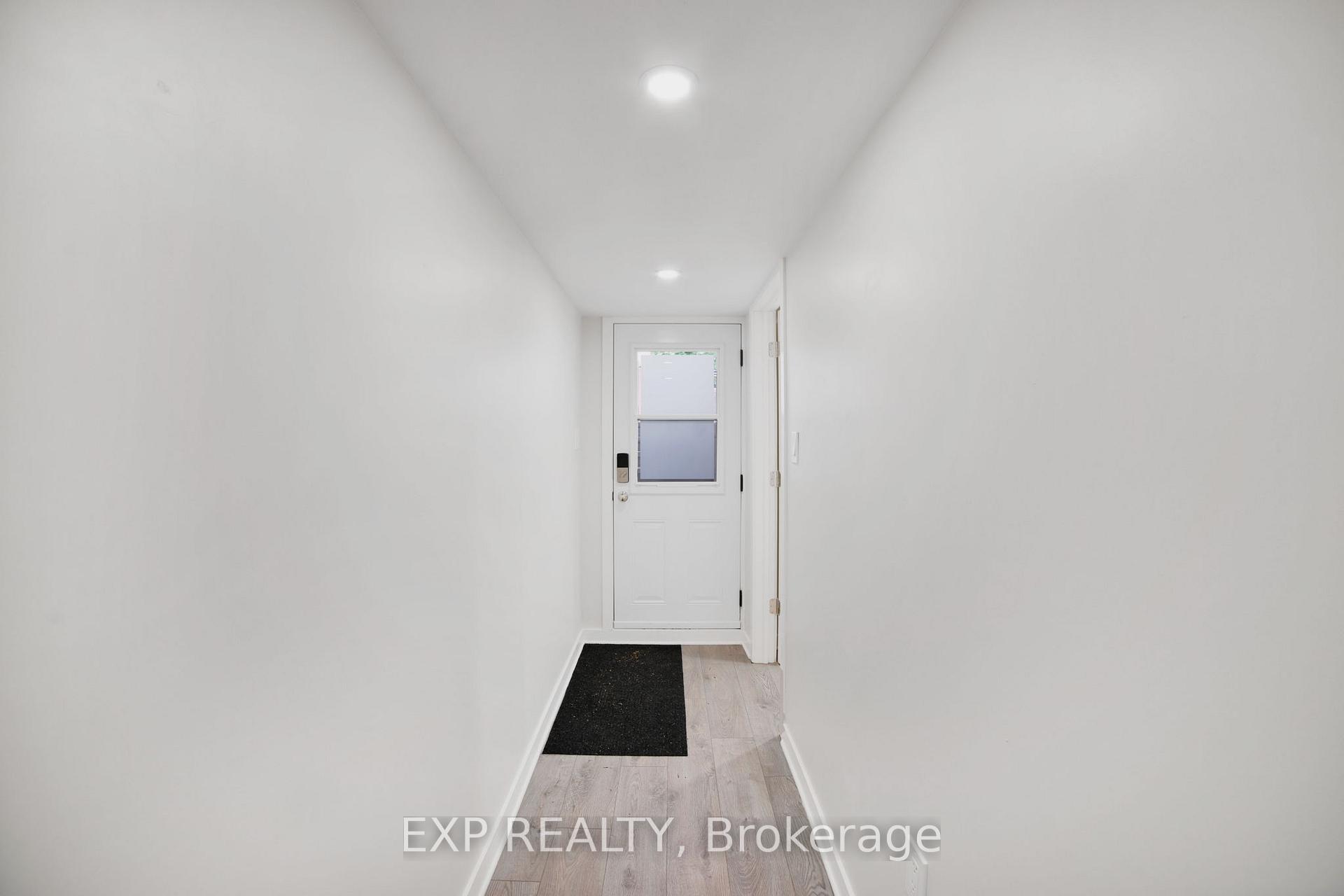 Photo 23 of 250 West 31st Street, Hamilton, Westcliffe — HOMEH