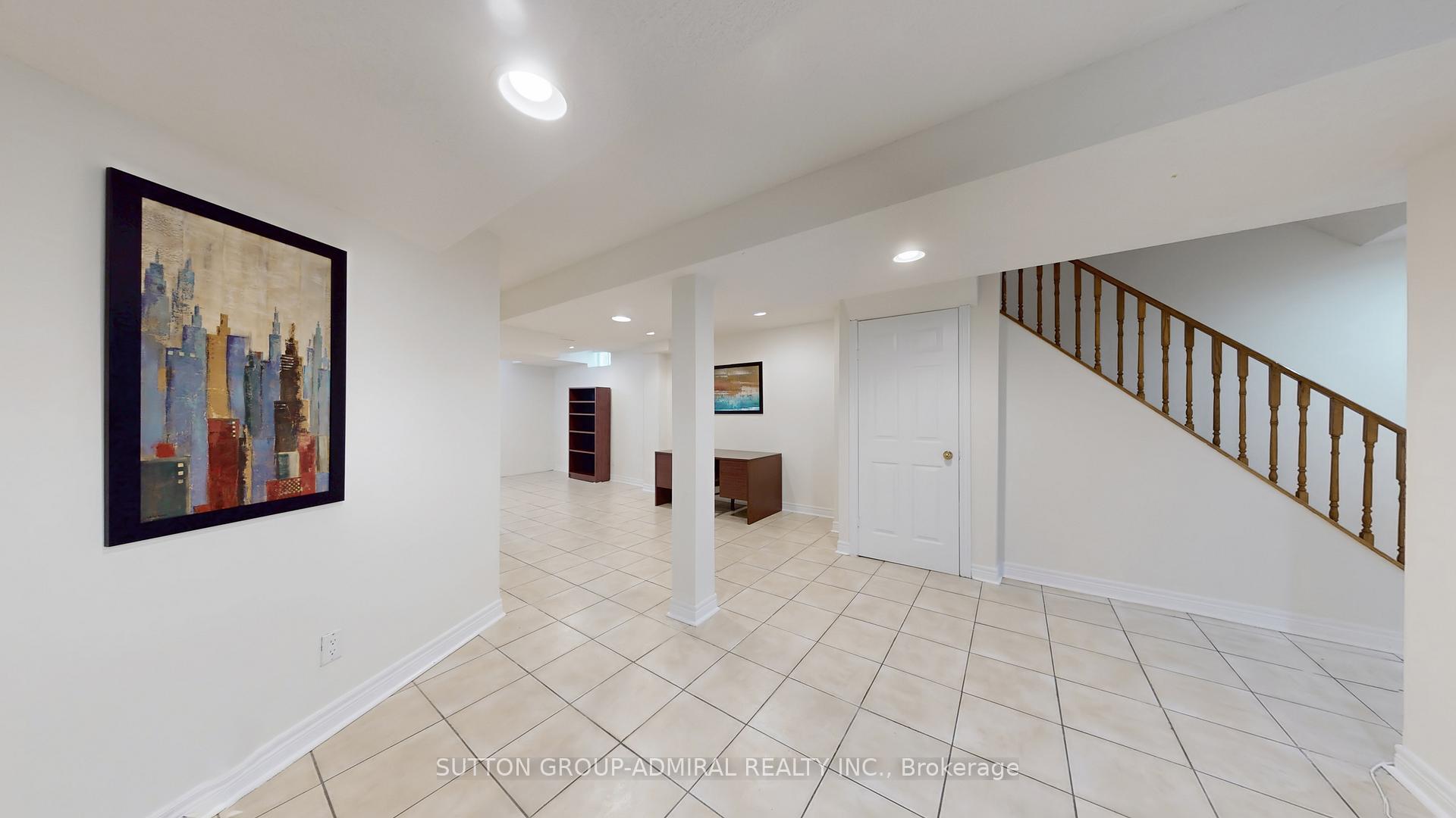 Photo 33 of 7 Rockview Gardens, Vaughan, Concord — HOMEH