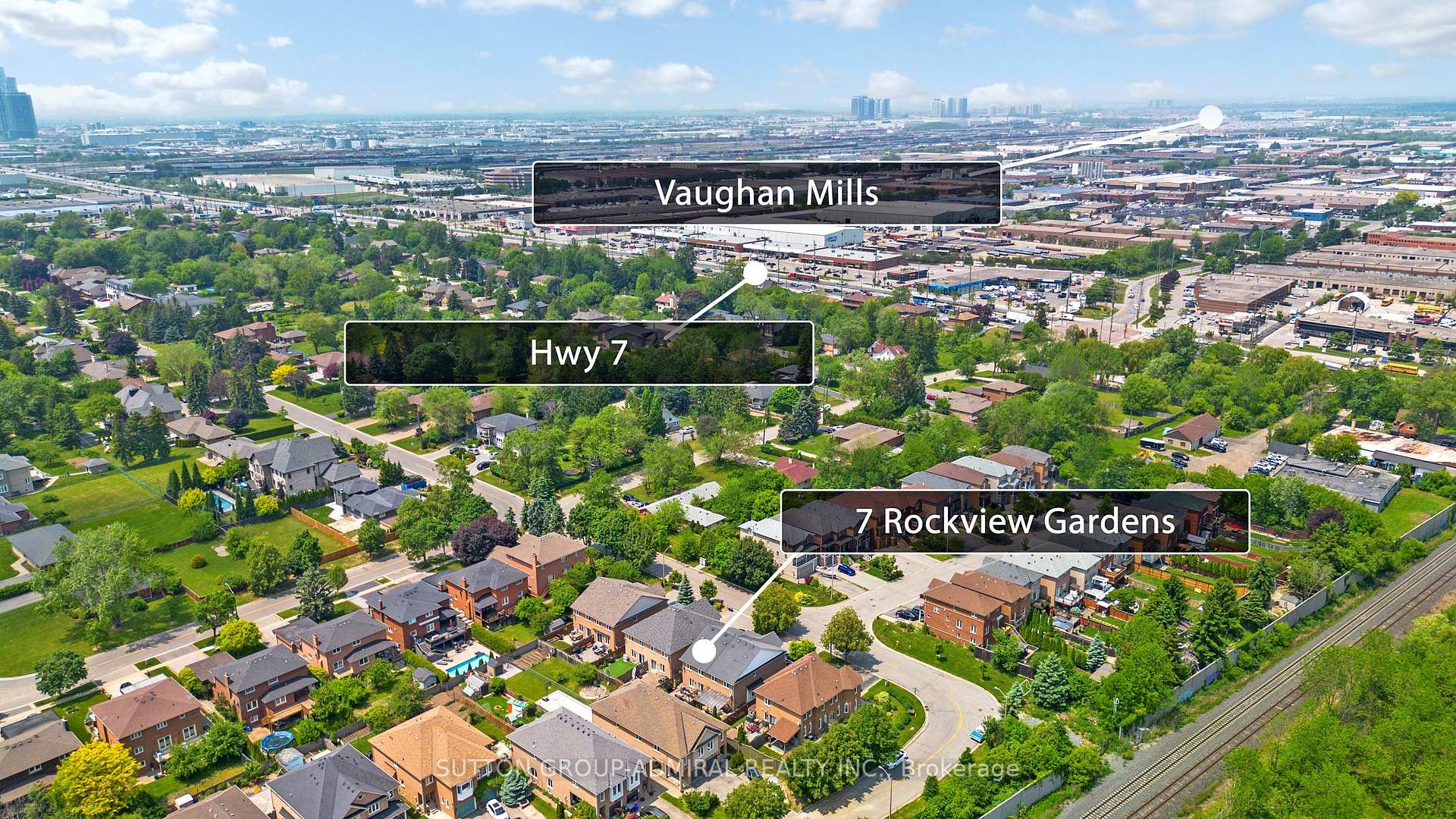 Photo 37 of 7 Rockview Gardens, Vaughan, Concord — HOMEH