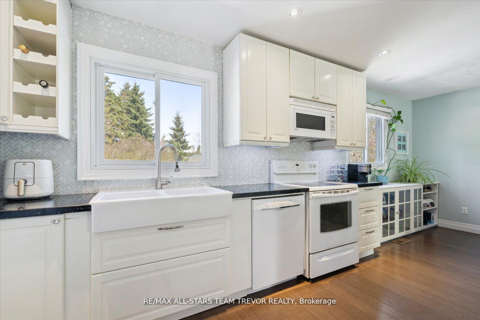 Photo 7 of 39 Campion Court, Georgina, Keswick South — HOMEH
