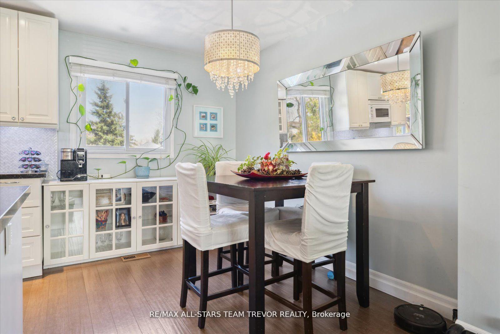 Photo 9 of 39 Campion Court, Georgina, Keswick South — HOMEH
