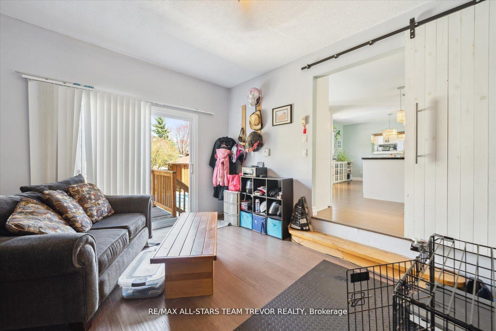 Photo 15 of 39 Campion Court, Georgina, Keswick South — HOMEH