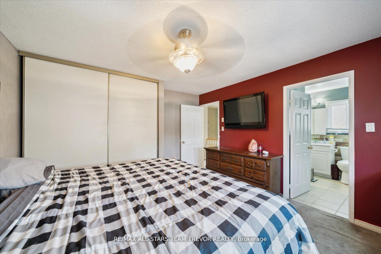 Photo 18 of 39 Campion Court, Georgina, Keswick South — HOMEH