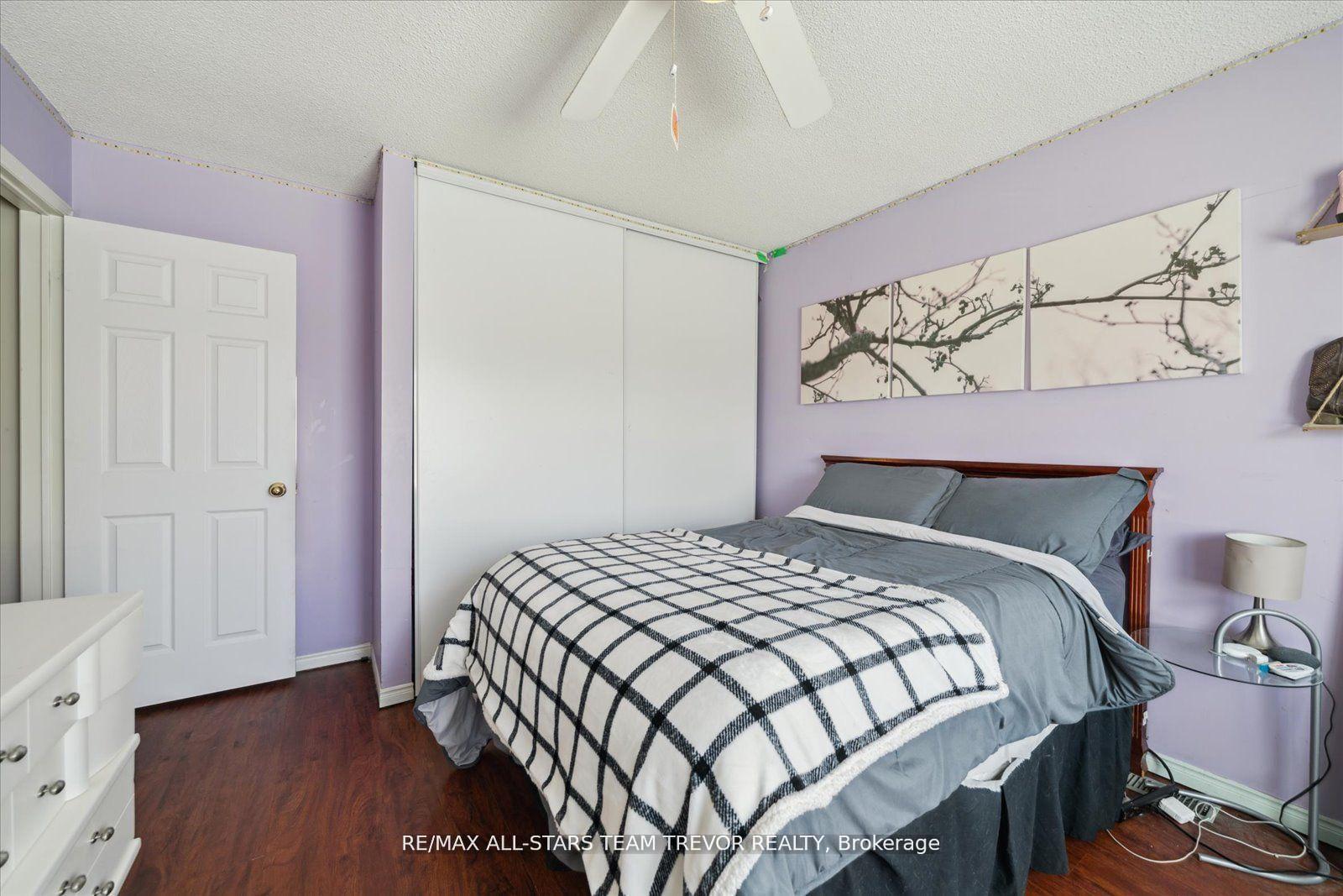 Photo 20 of 39 Campion Court, Georgina, Keswick South — HOMEH