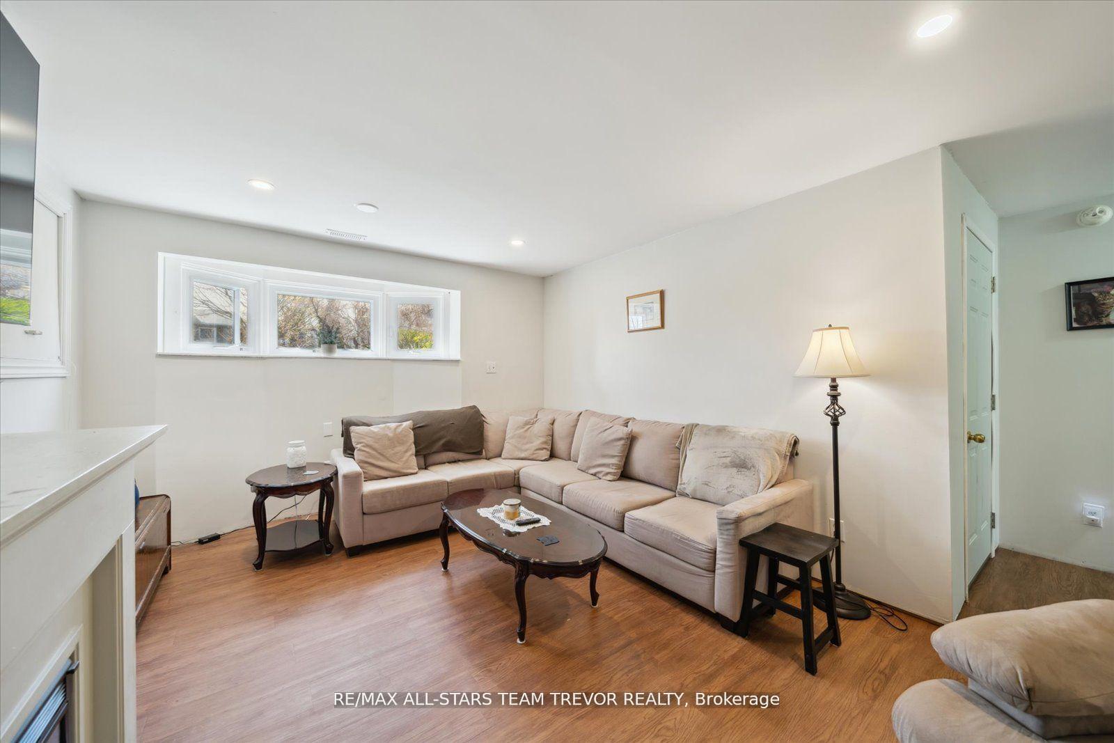 Photo 26 of 39 Campion Court, Georgina, Keswick South — HOMEH