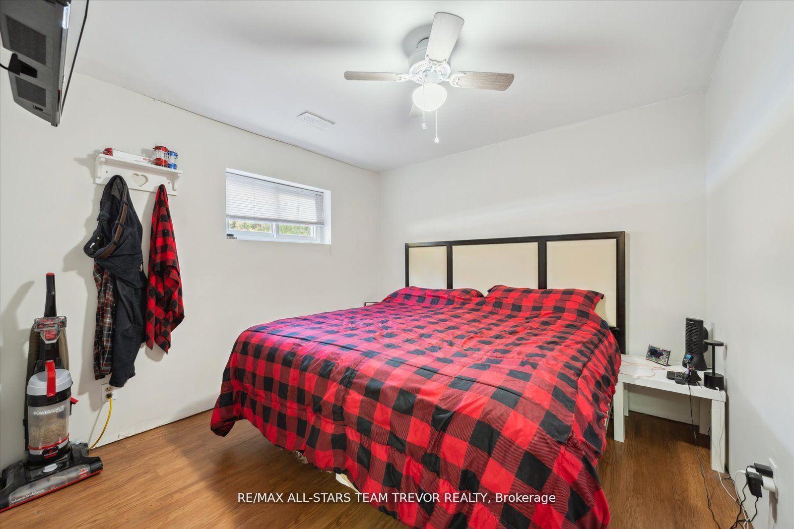 Photo 30 of 39 Campion Court, Georgina, Keswick South — HOMEH