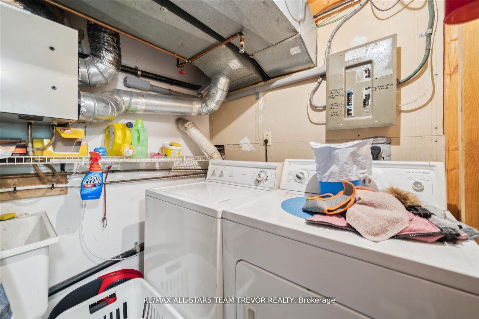 Photo 33 of 39 Campion Court, Georgina, Keswick South — HOMEH