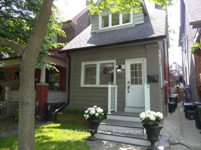 Front of 86 Bertmount Avenue