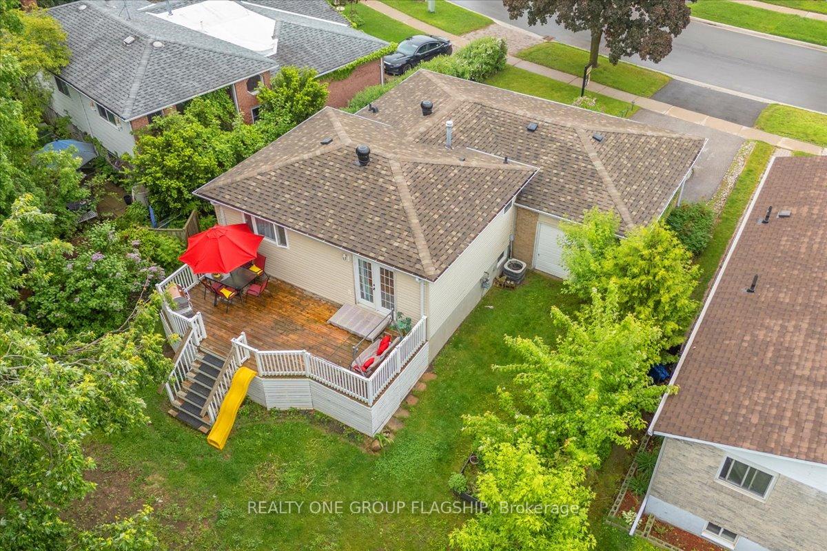Photo 3 of 52 Highcroft Road, Barrie, Allandale Heights — HOMEH