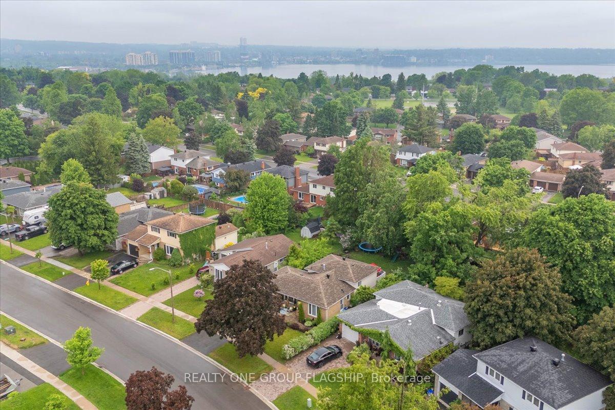 Photo 41 of 52 Highcroft Road, Barrie, Allandale Heights — HOMEH
