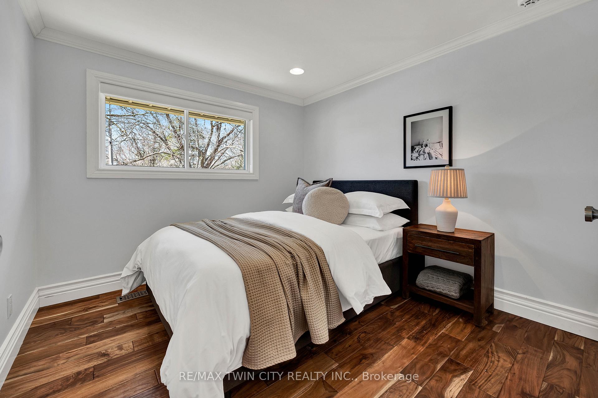 Photo 20 of 112 Aberdeen Road, Kitchener — HOMEH