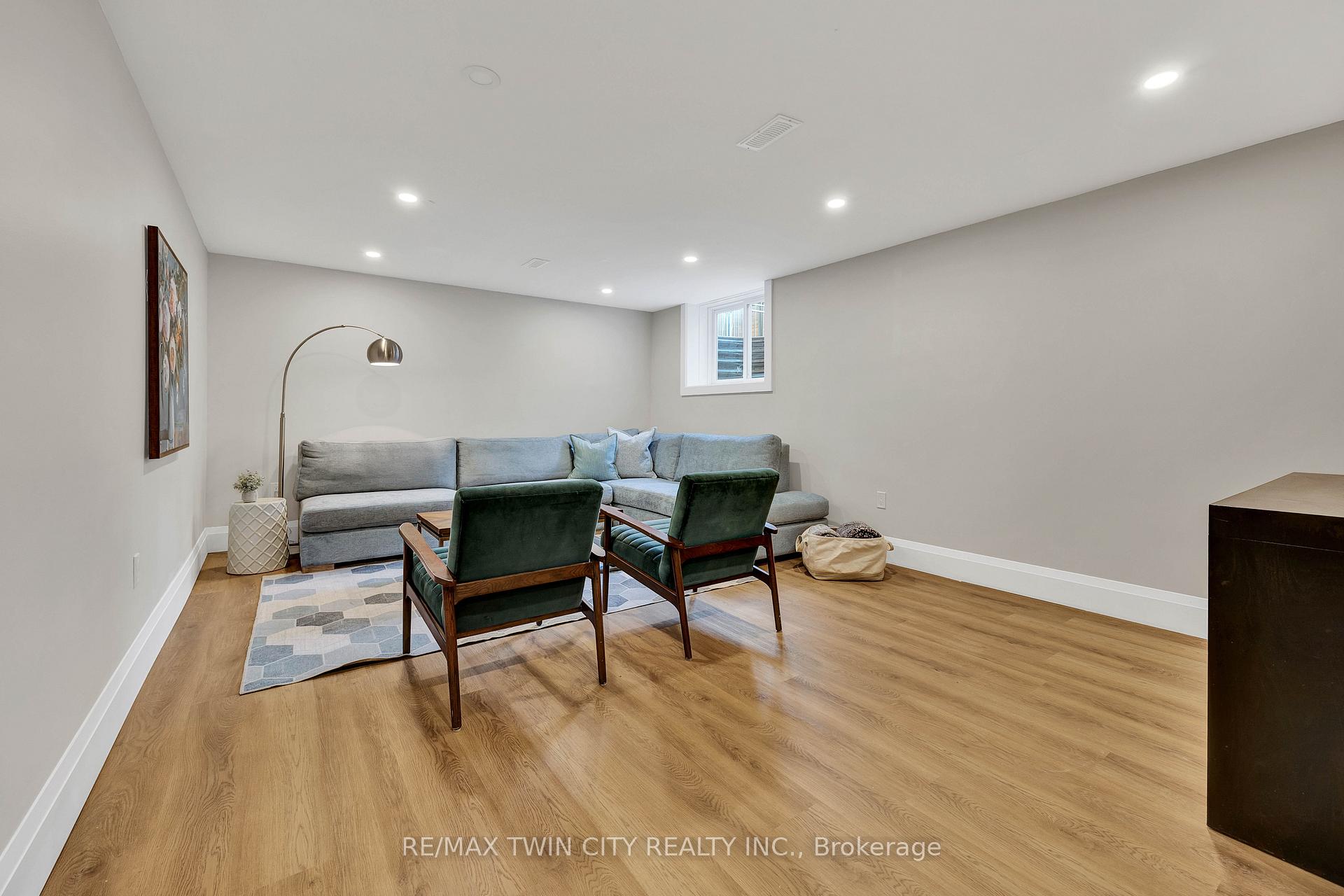Photo 36 of 112 Aberdeen Road, Kitchener — HOMEH
