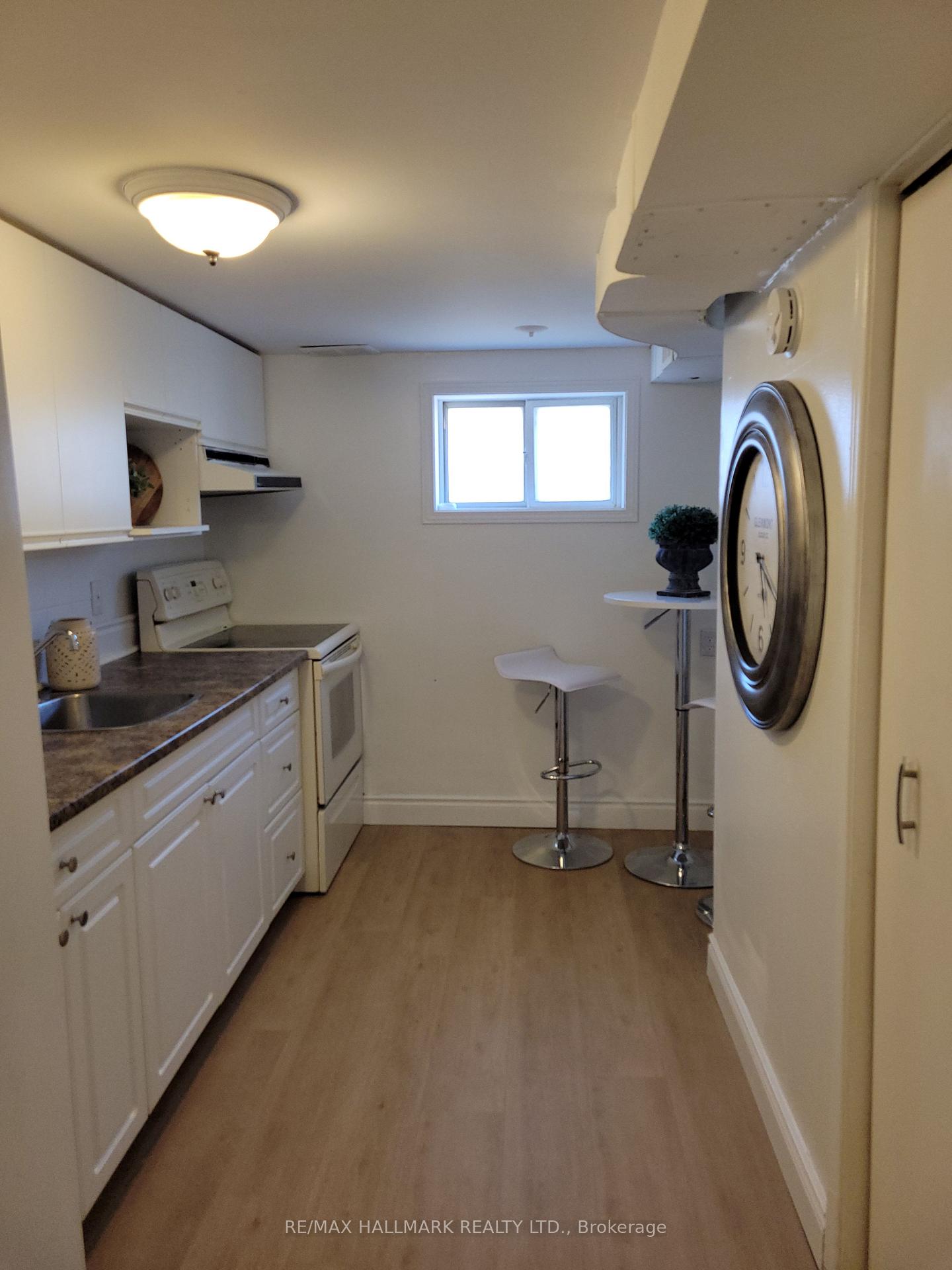 Photo 10 of Unit Lower Unit, 15 Lawrence Avenue, Guelph, St. Patrick's Ward — HOMEH