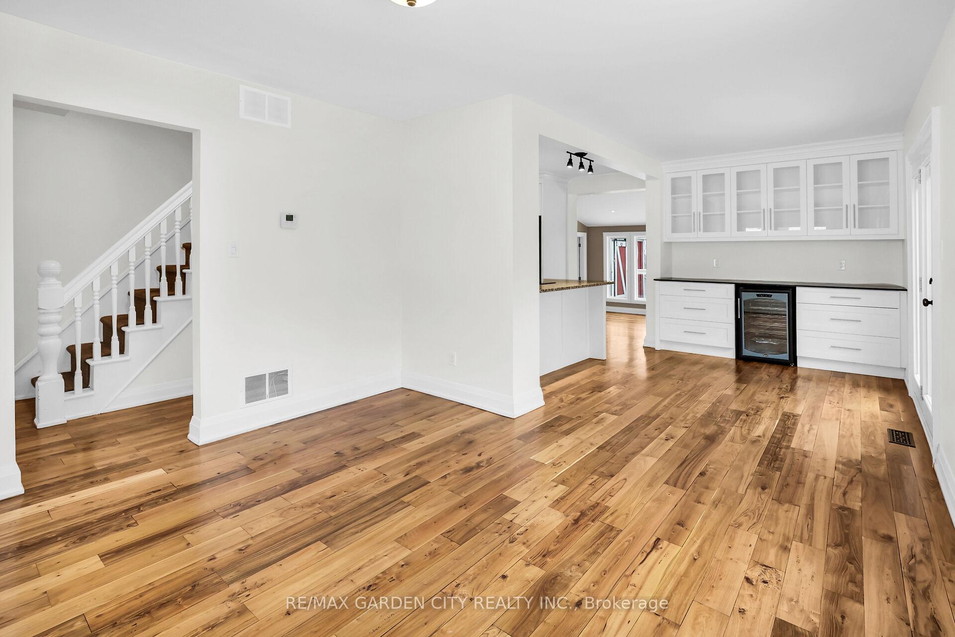 Photo 12 of 115 Gibson Street, Grimsby, Grimsby West — HOMEH