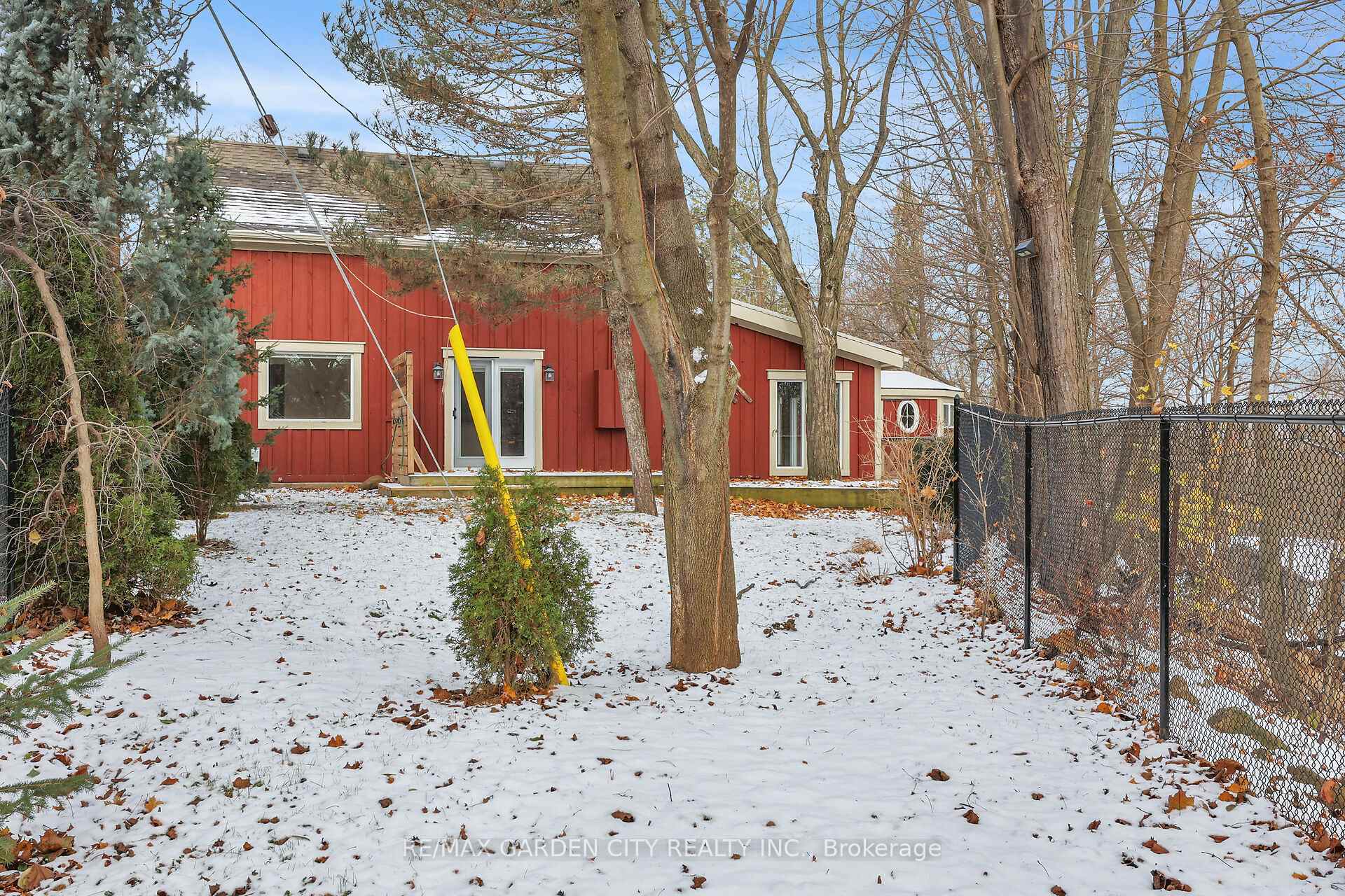 Photo 33 of 115 Gibson Street, Grimsby, Grimsby West — HOMEH