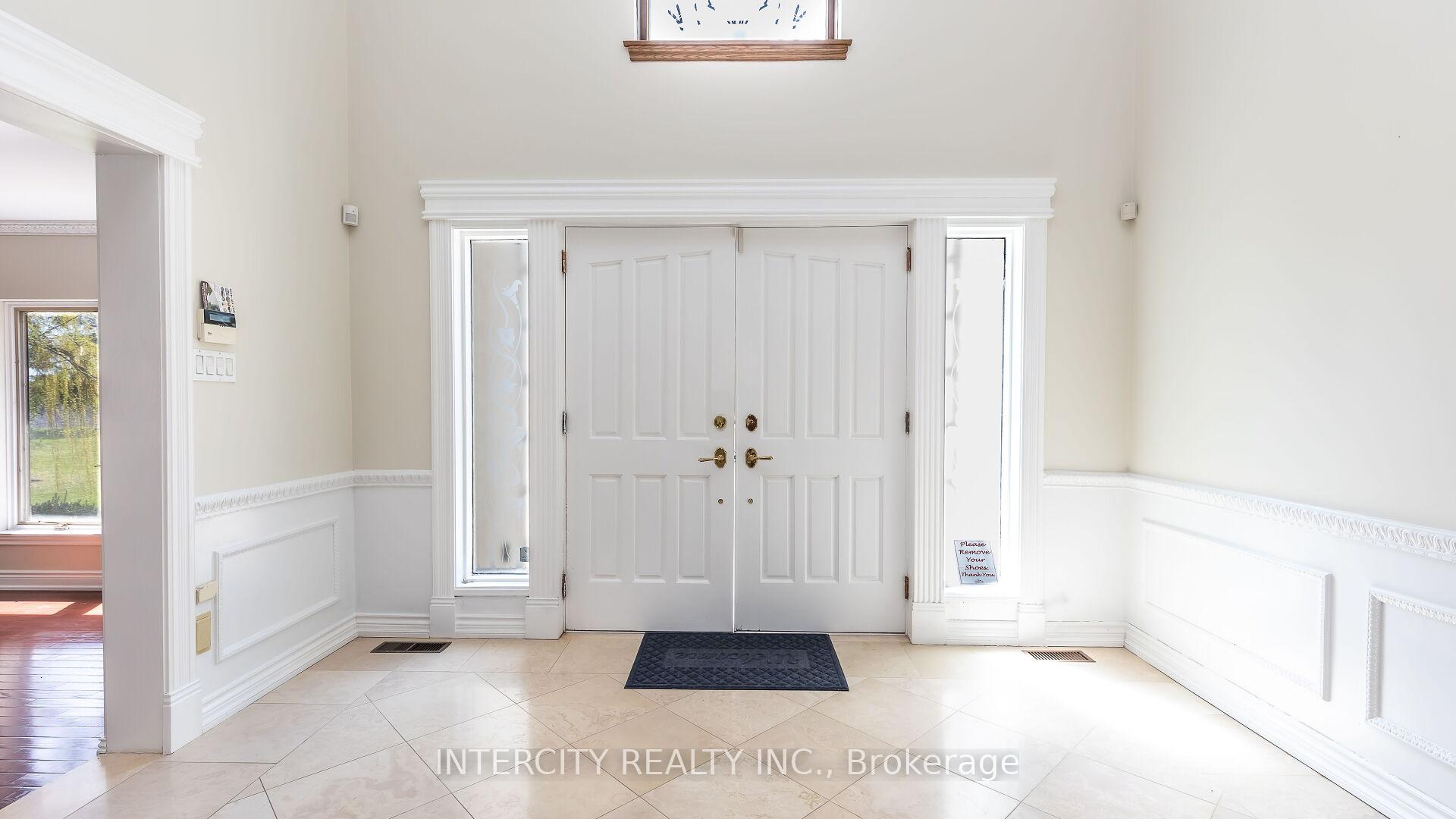 Photo 3 of 10829 McVean Drive, Brampton, Toronto Gore Rural Estate — HOMEH