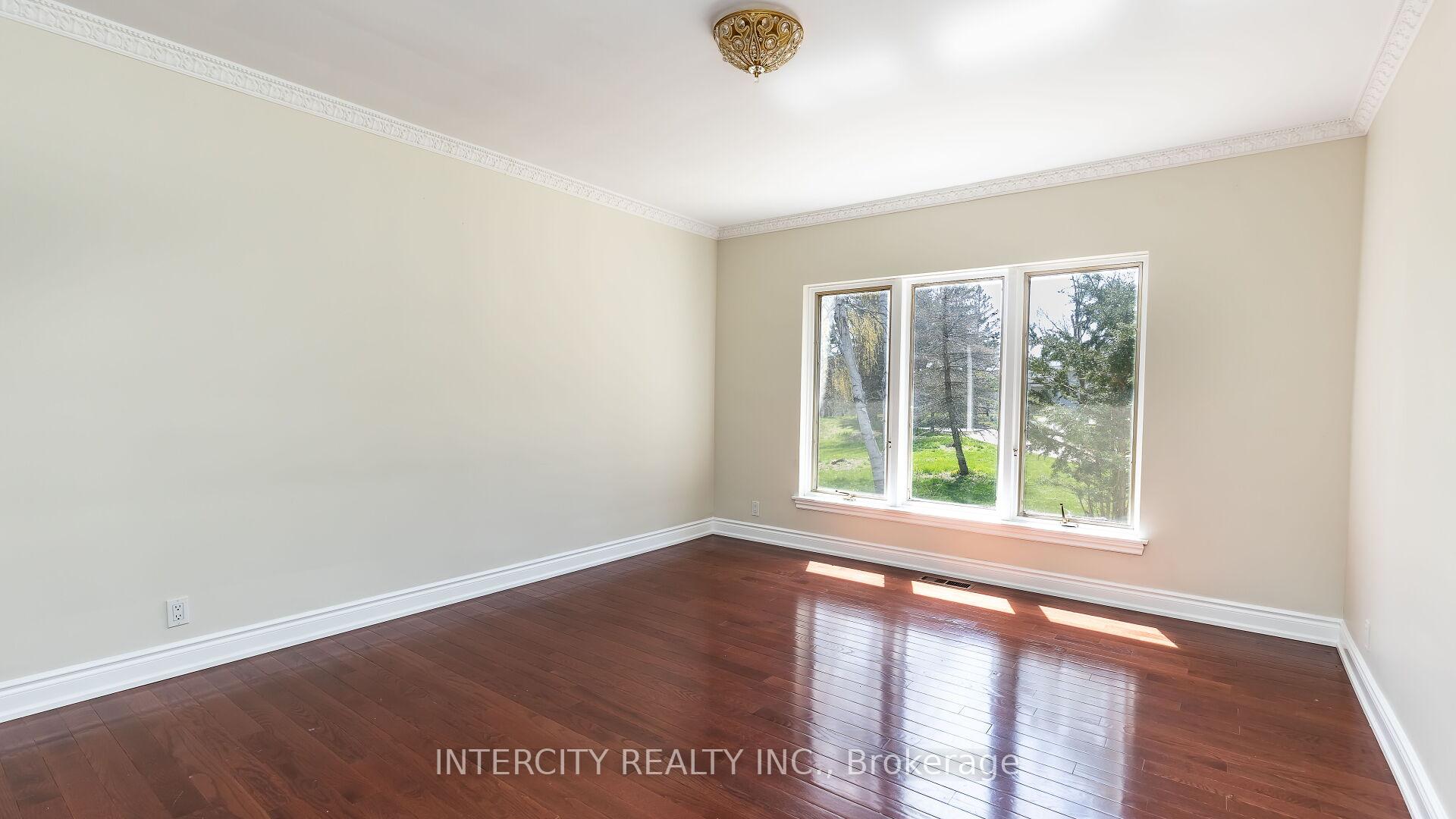 Photo 4 of 10829 McVean Drive, Brampton, Toronto Gore Rural Estate — HOMEH