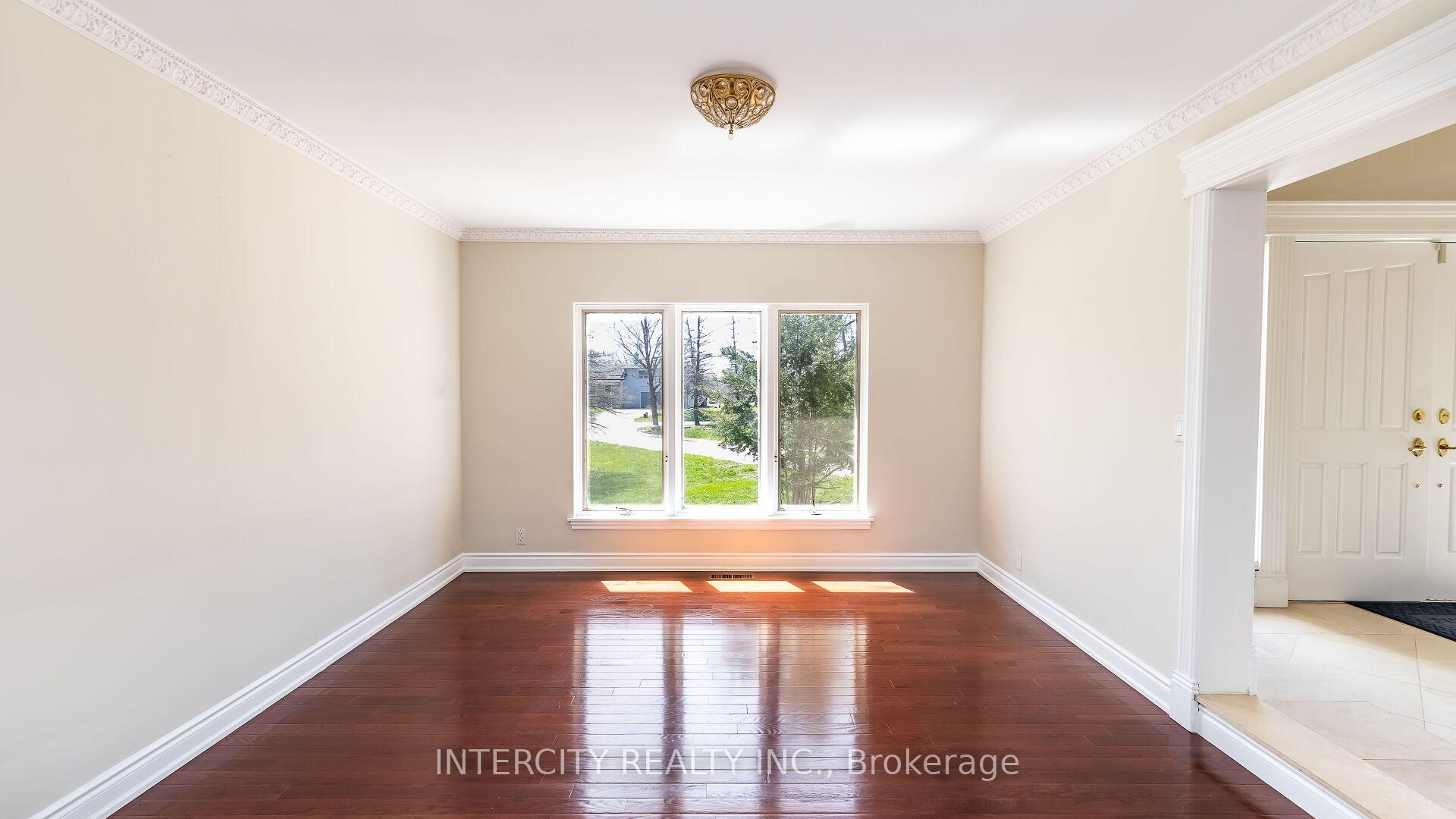 Photo 6 of 10829 McVean Drive, Brampton, Toronto Gore Rural Estate — HOMEH