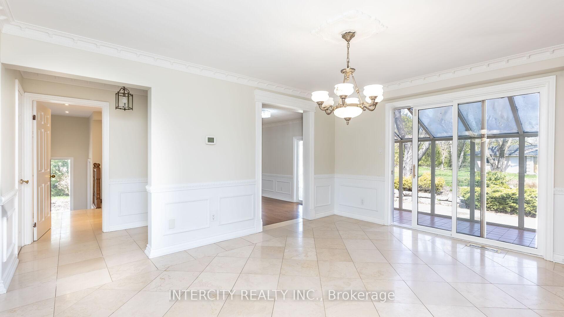 Photo 8 of 10829 McVean Drive, Brampton, Toronto Gore Rural Estate — HOMEH