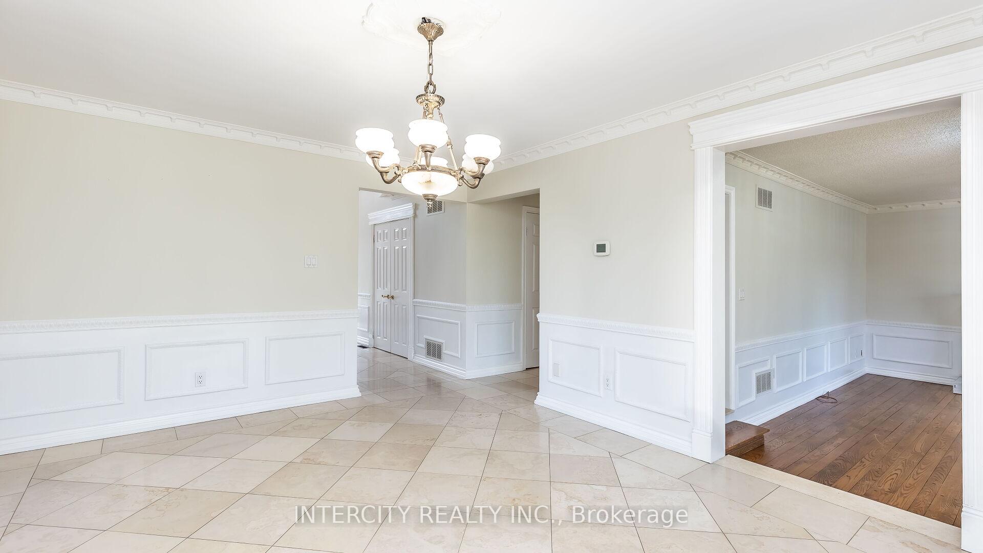 Photo 10 of 10829 McVean Drive, Brampton, Toronto Gore Rural Estate — HOMEH