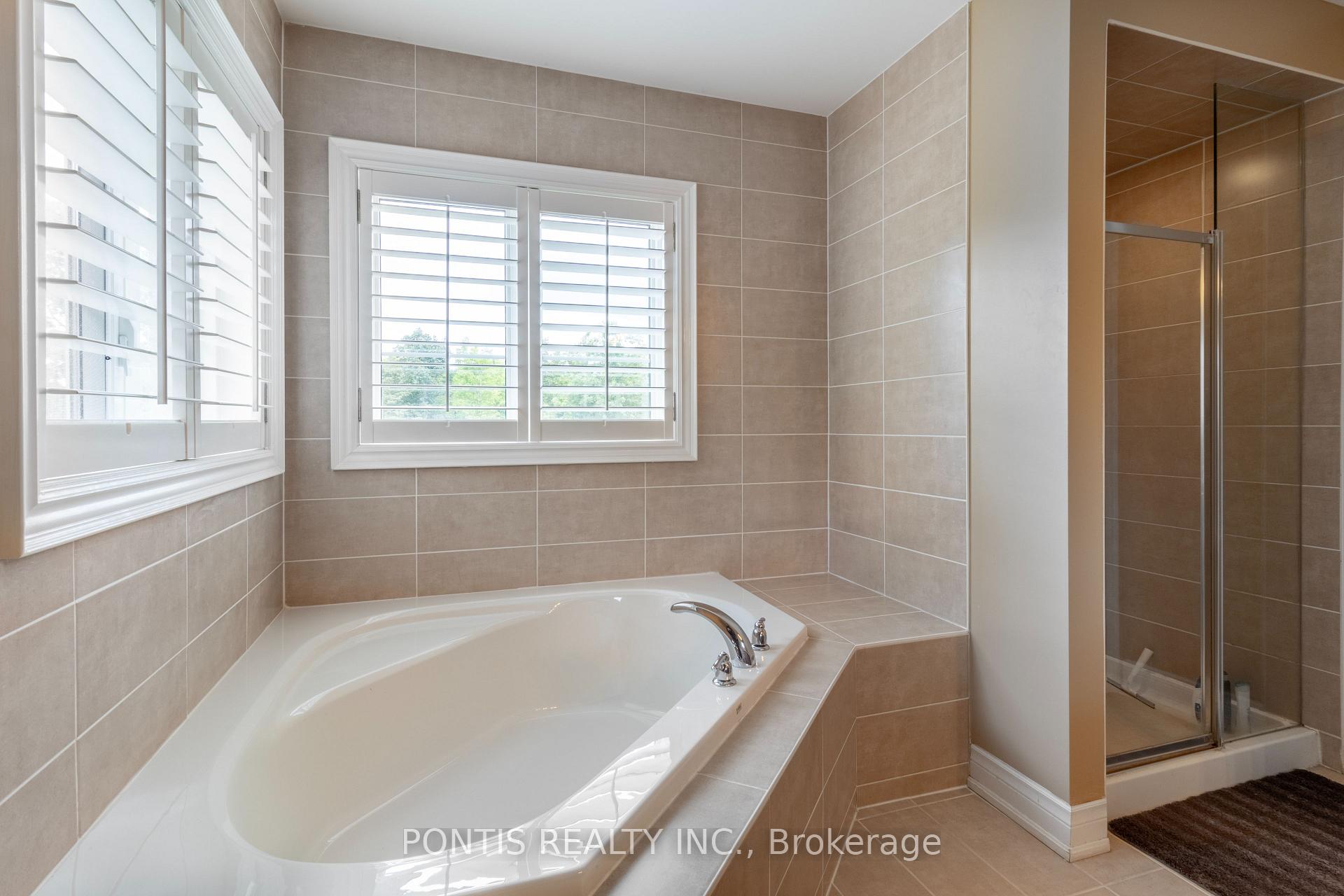 Photo 32 of 22 Lockport Crescent, Brampton, Bram East — HOMEH