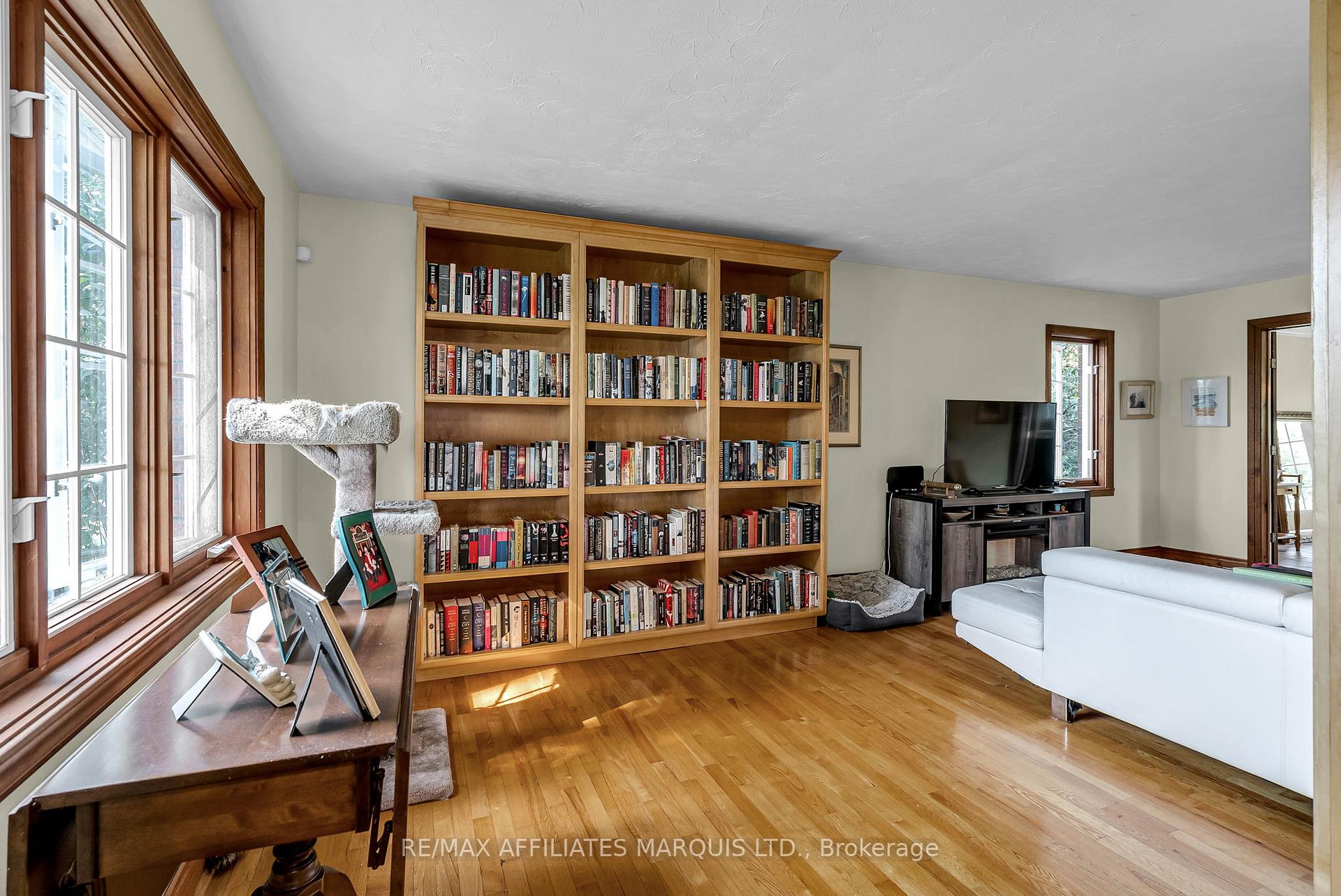 Photo 8 of 1601 Queen Street, Cornwall — HOMEH