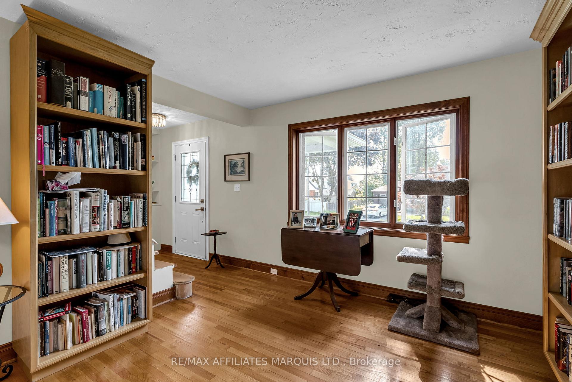Photo 10 of 1601 Queen Street, Cornwall — HOMEH