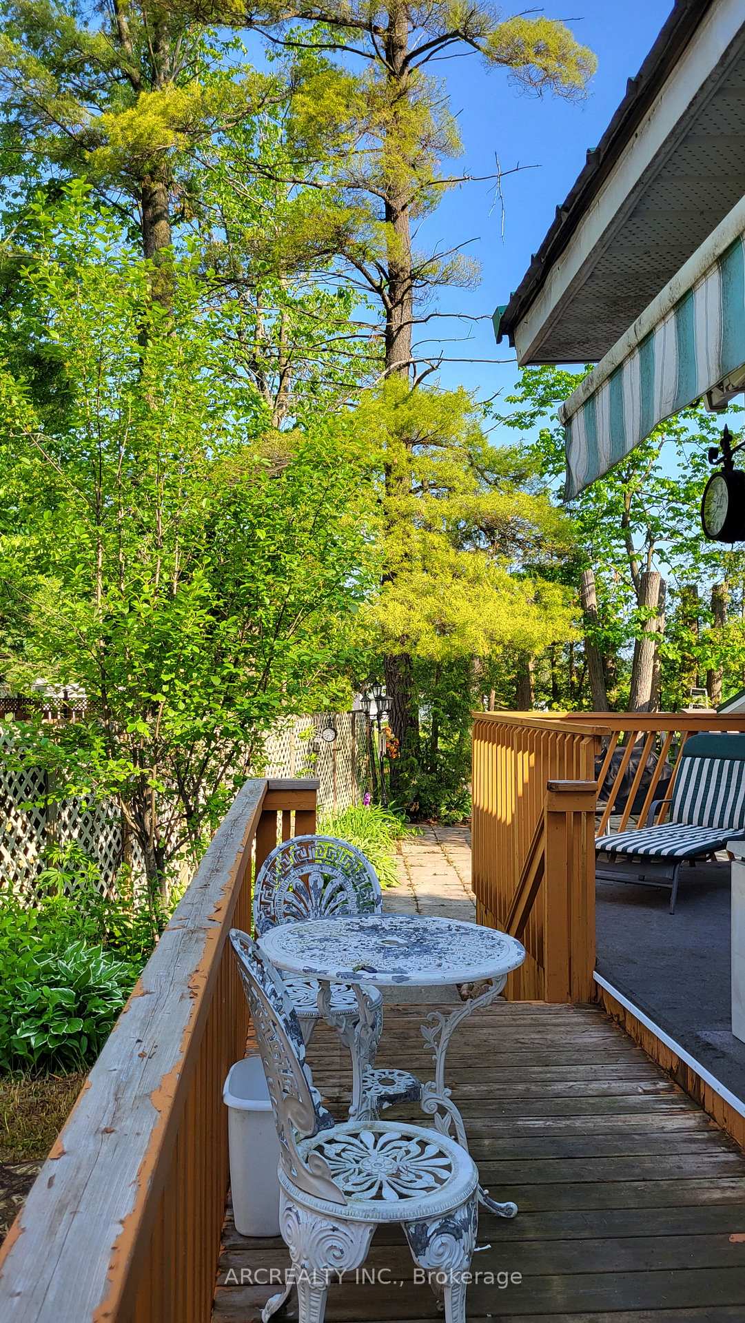 Photo 3 of 7 Bluebird Lane, Georgina, Pefferlaw — HOMEH