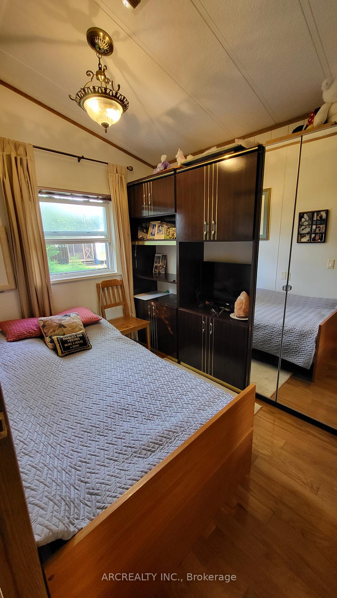 Photo 20 of 7 Bluebird Lane, Georgina, Pefferlaw — HOMEH